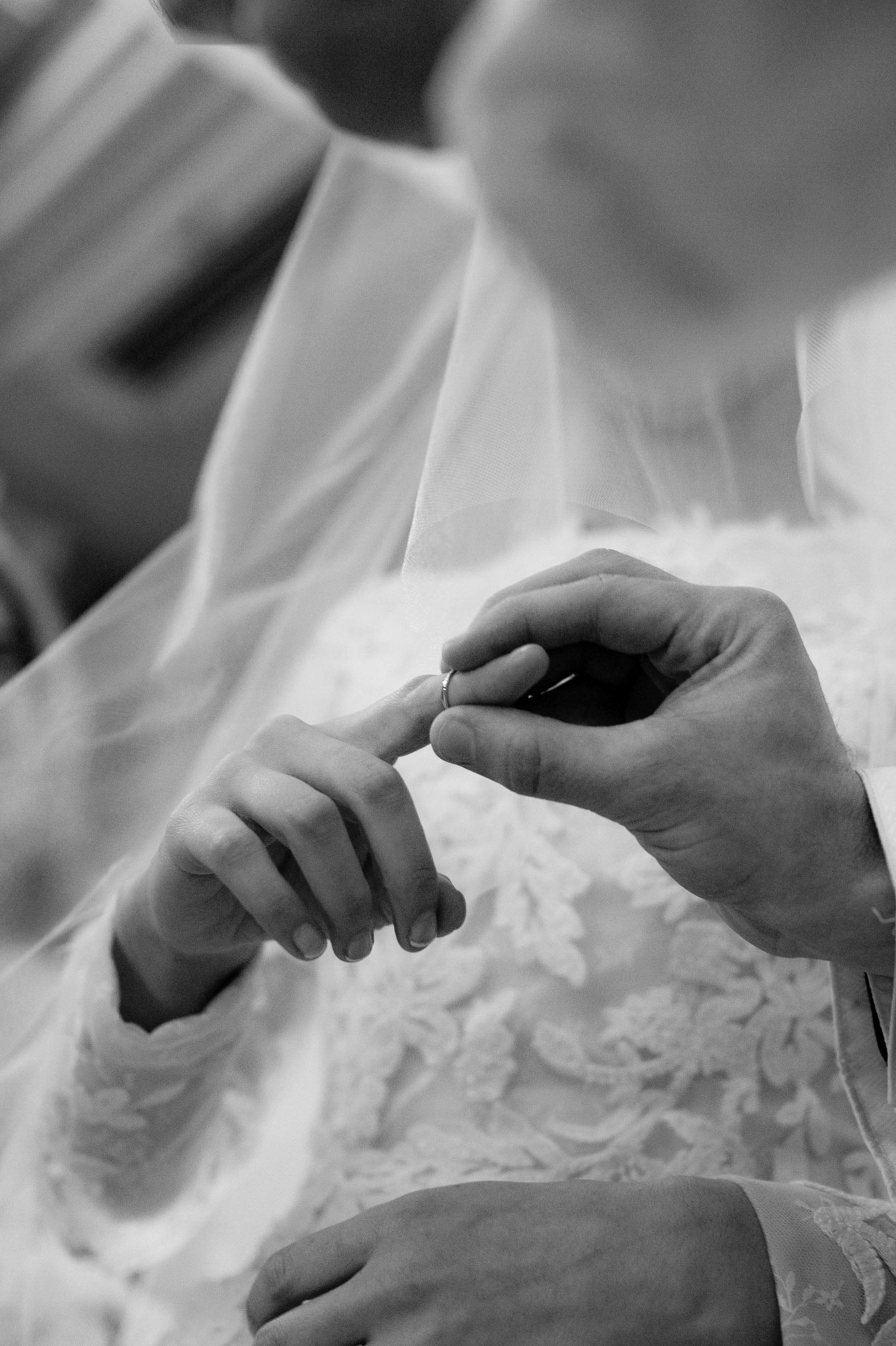 Modern Orthodox Jewish Wedding Grand Lodge Hunt Valley Baltimore Chosson Kallah Tish Bedeken Chuppah Party Portraits Spring Cloudy Rain Fran Berger