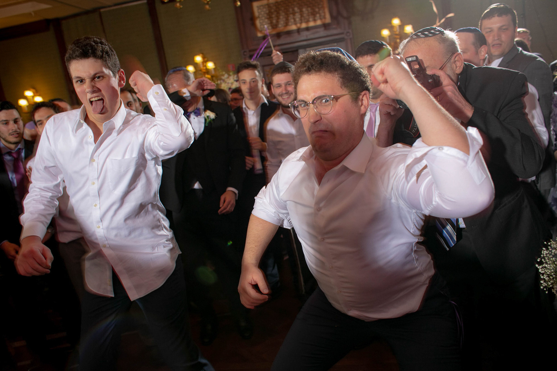 Modern Orthodox Jewish Wedding Grand Lodge Hunt Valley Baltimore Chosson Kallah Tish Bedeken Chuppah Party Portraits Spring Cloudy Rain Fran Berger