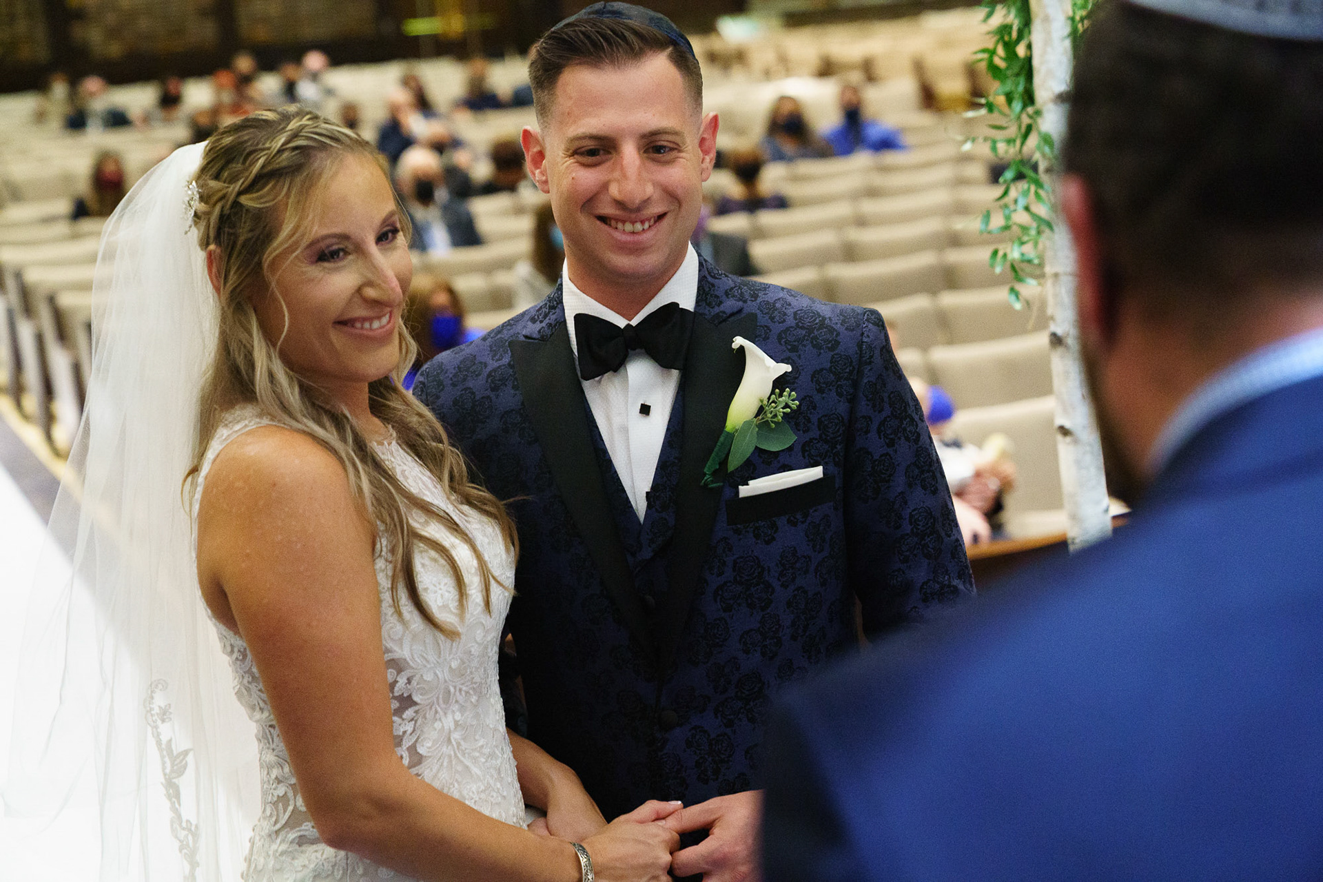 Melissa and Lee get married at Chizuk Amuno Congregation in Baltimore, MD on Saturday, November 7, 2020.