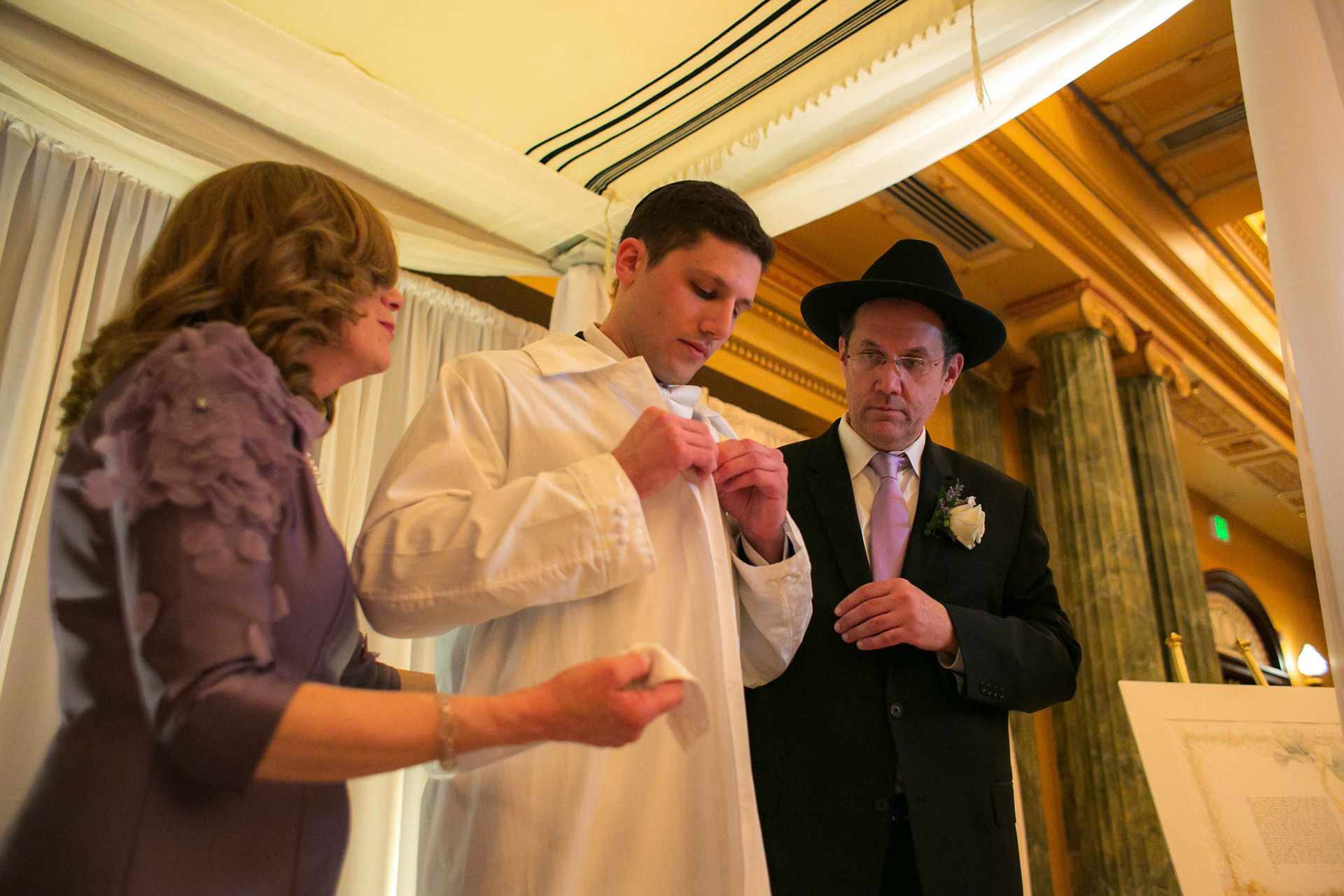 Modern Orthodox Jewish Wedding Grand Lodge Hunt Valley Baltimore Chosson Kallah Tish Bedeken Chuppah Party Portraits Spring Cloudy Rain Fran Berger
