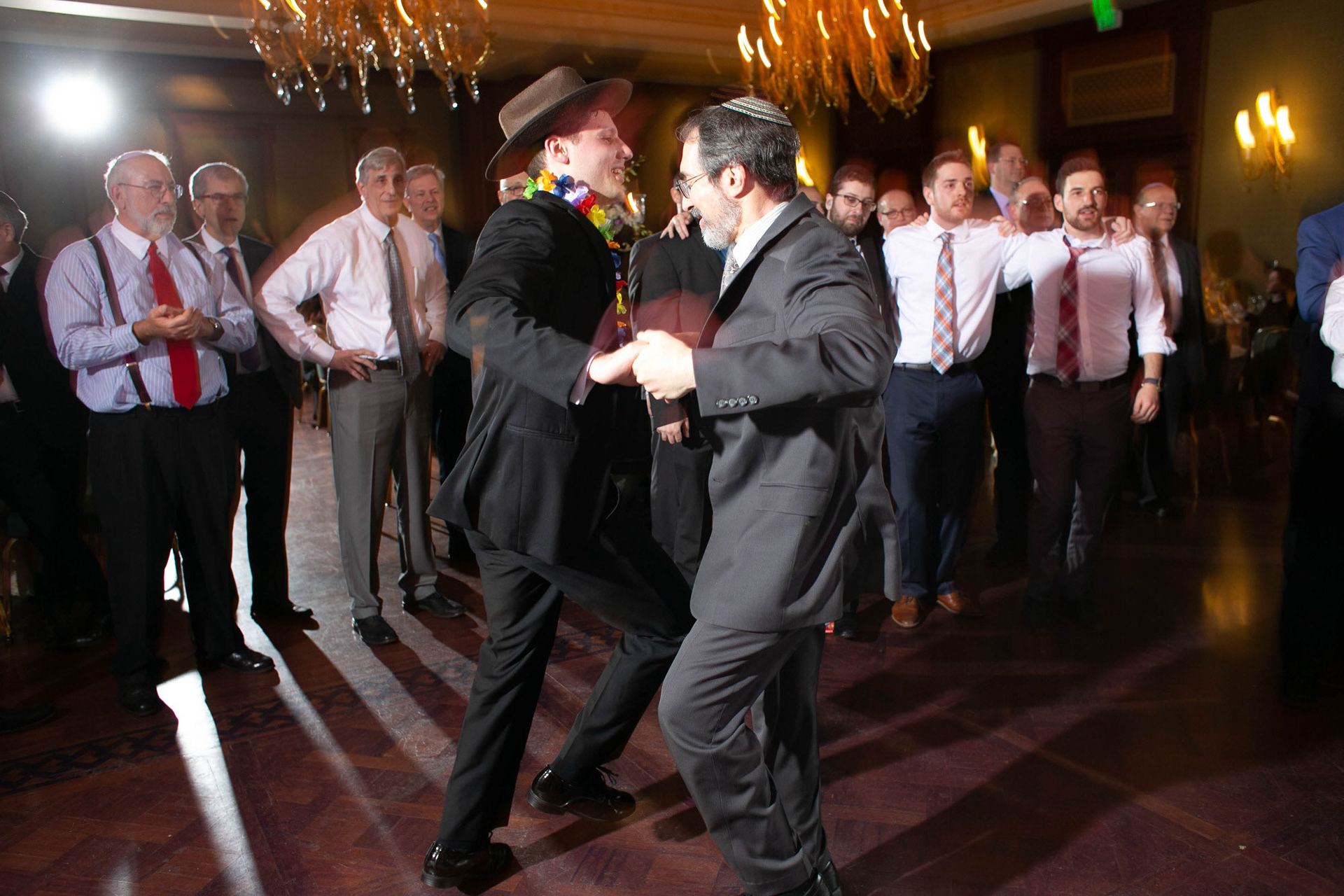 Modern Orthodox Jewish Wedding Grand Lodge Hunt Valley Baltimore Chosson Kallah Tish Bedeken Chuppah Party Portraits Spring Cloudy Rain Fran Berger