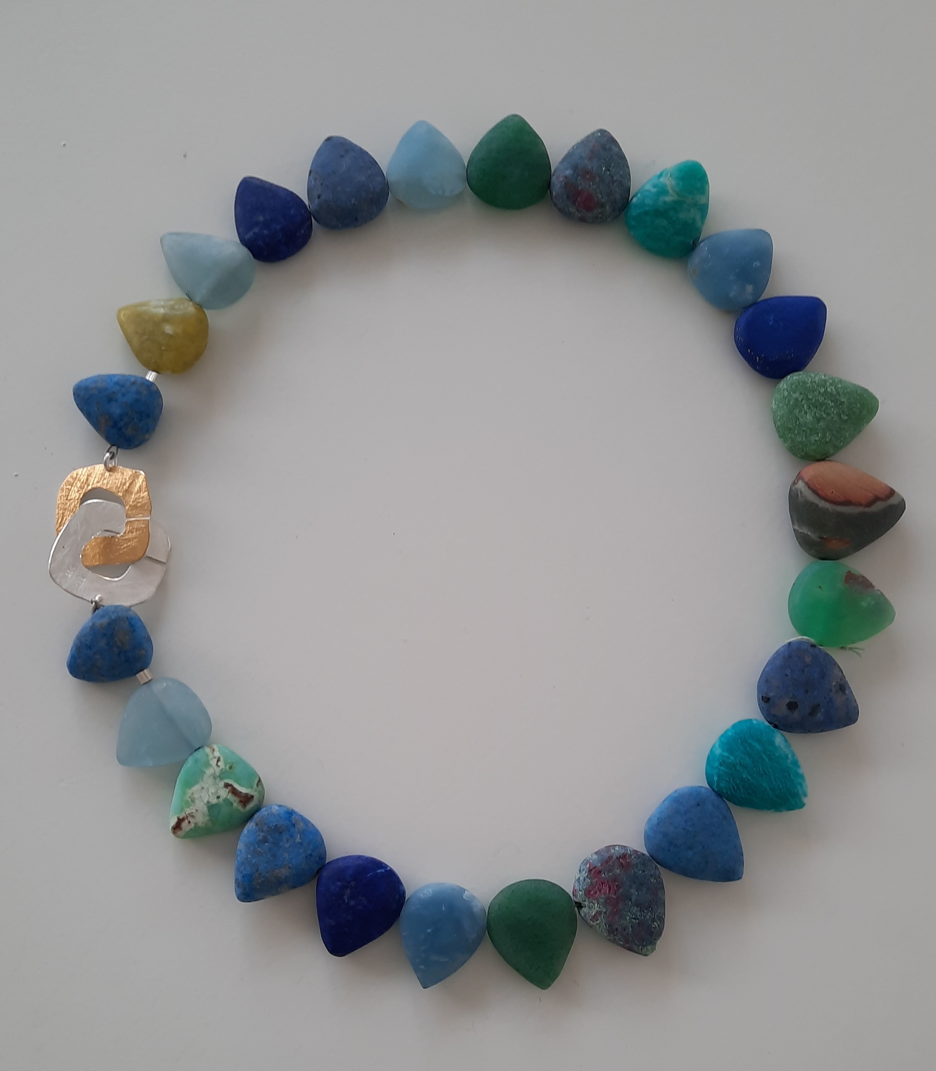 Buntsteinkette von Amazonit über Apatit, Fuchsit zu Lapis, 935 Silber, Feingold