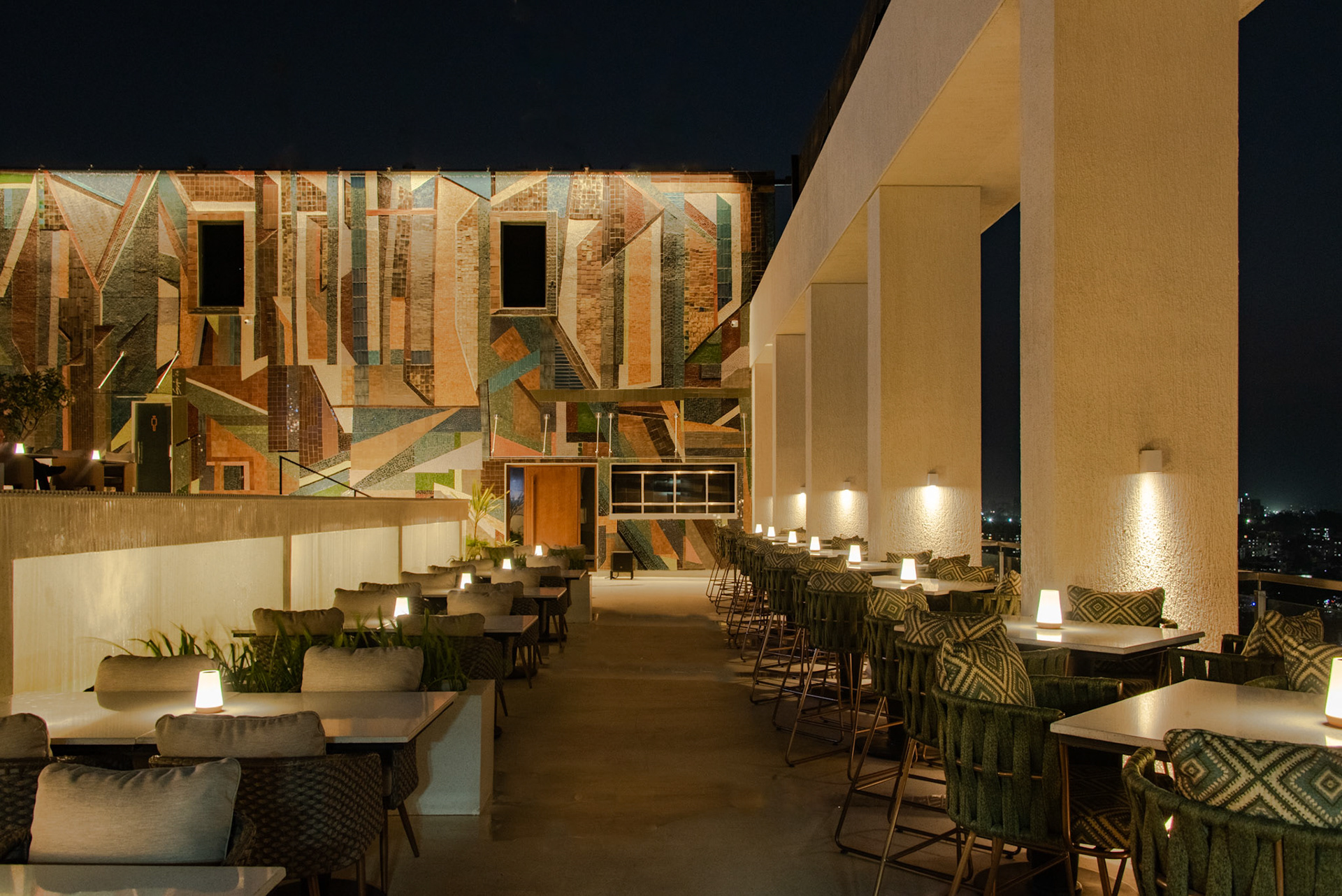 DoubleTree by Hilton, PNQ