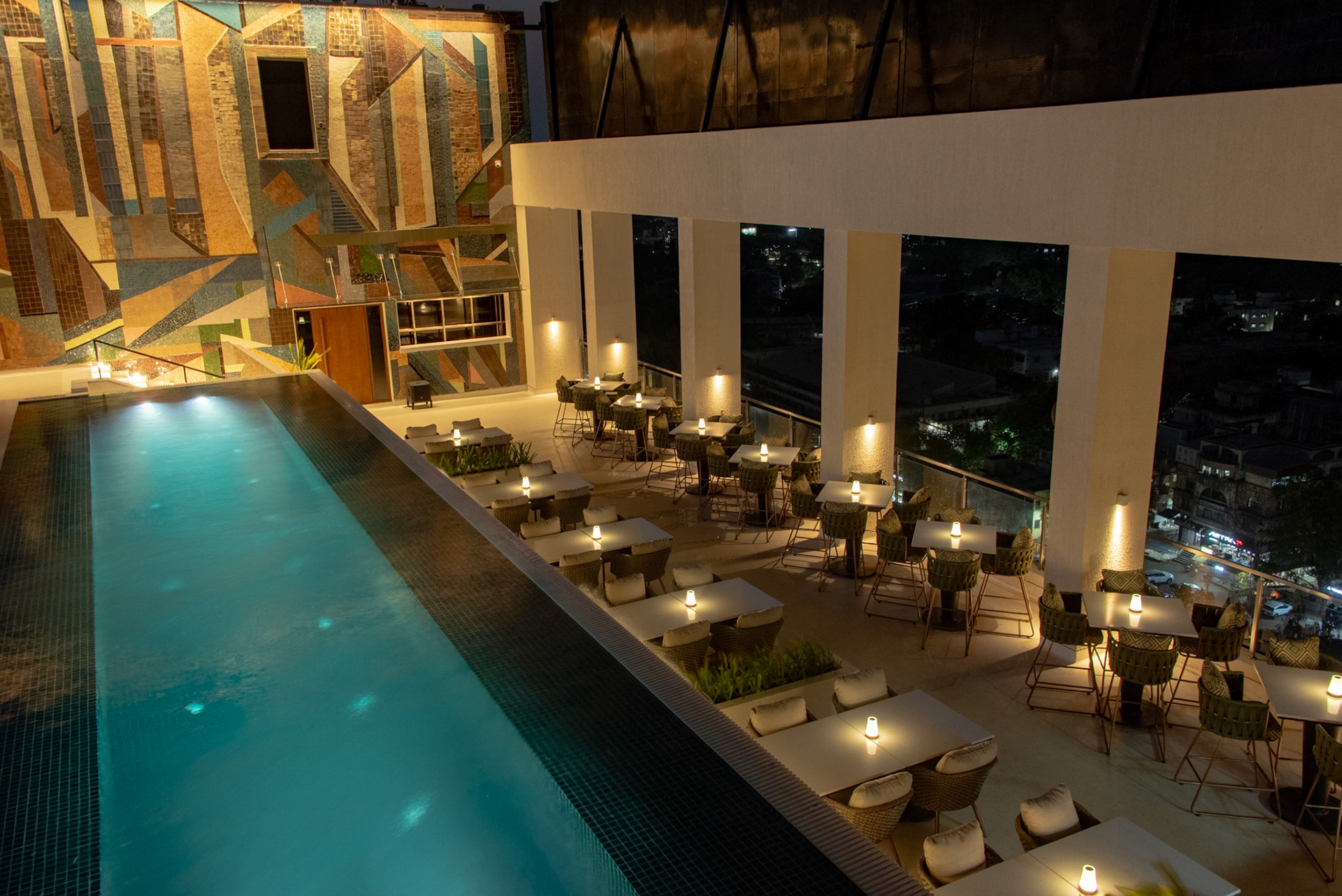 DoubleTree by Hilton, PNQ