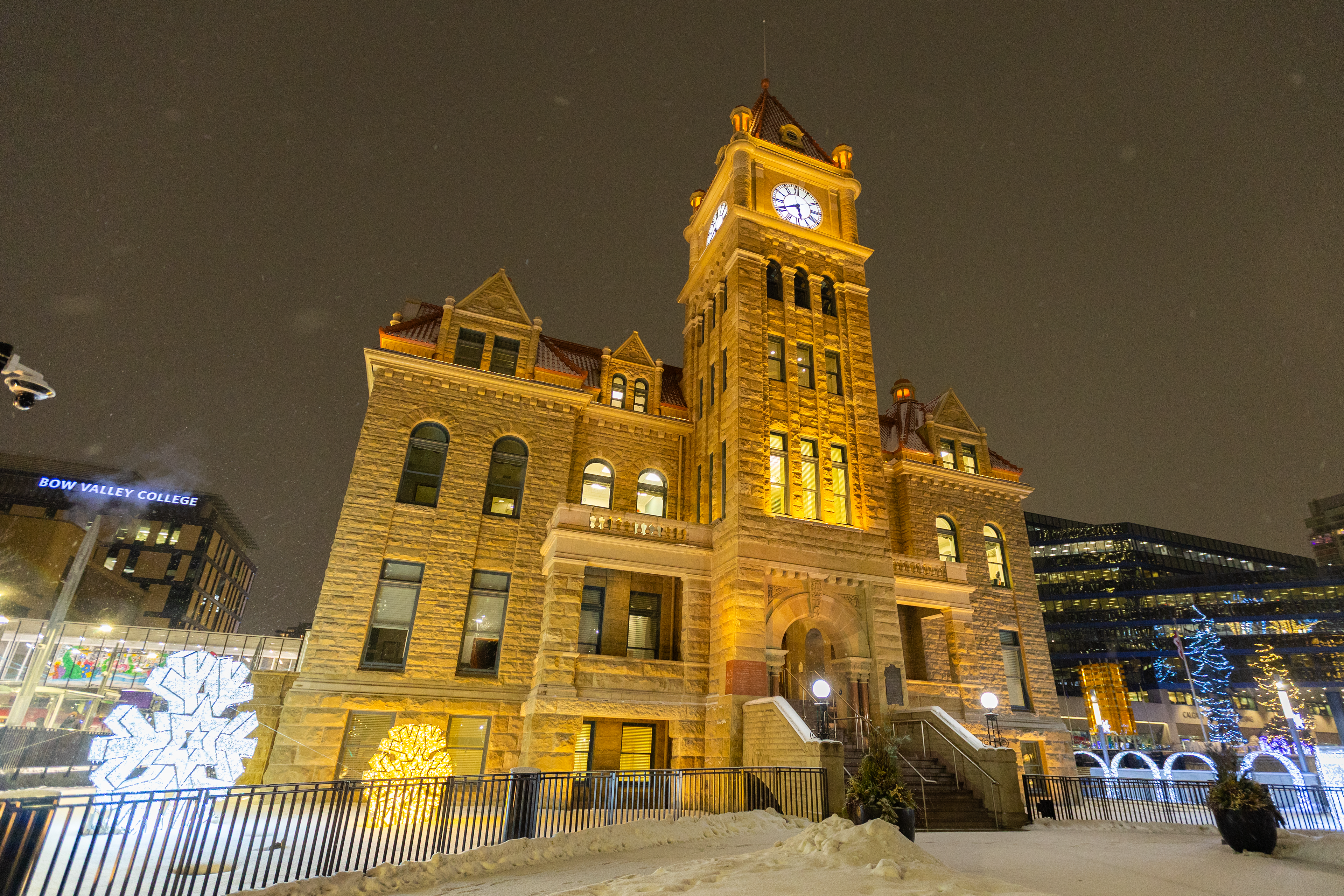 Picture of Calgary's Historic City Hall.