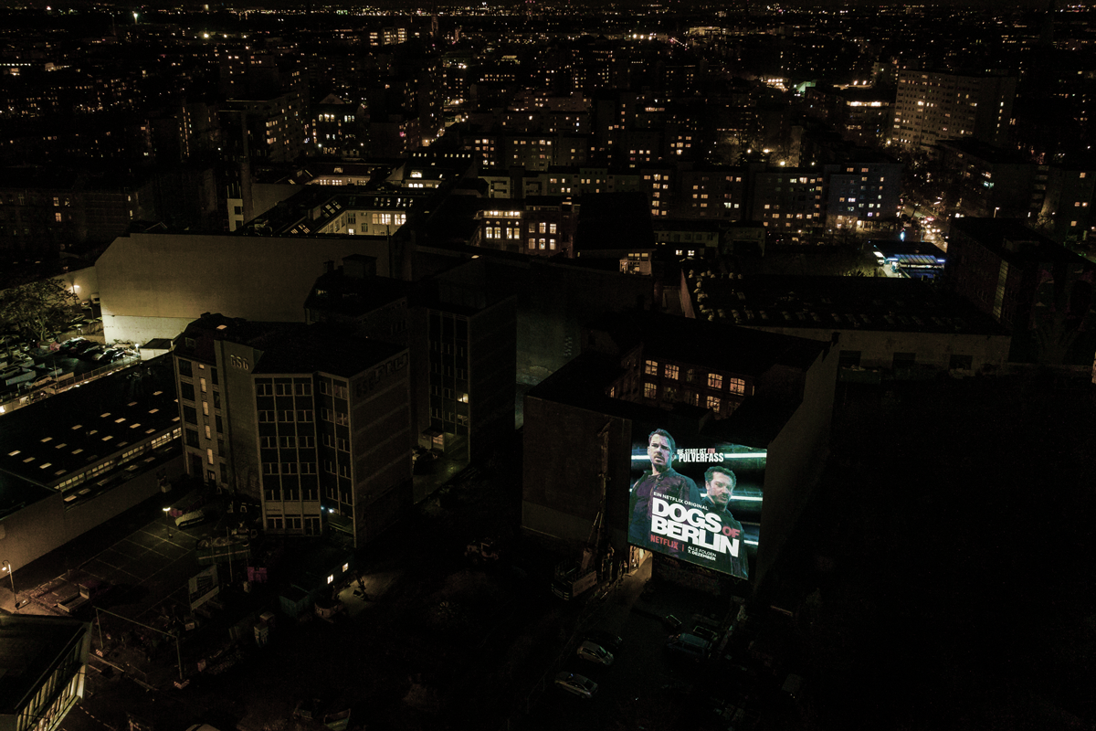 TYPO CONSTRUCTION // NETFLIX // XI DESIGN // BERLIN