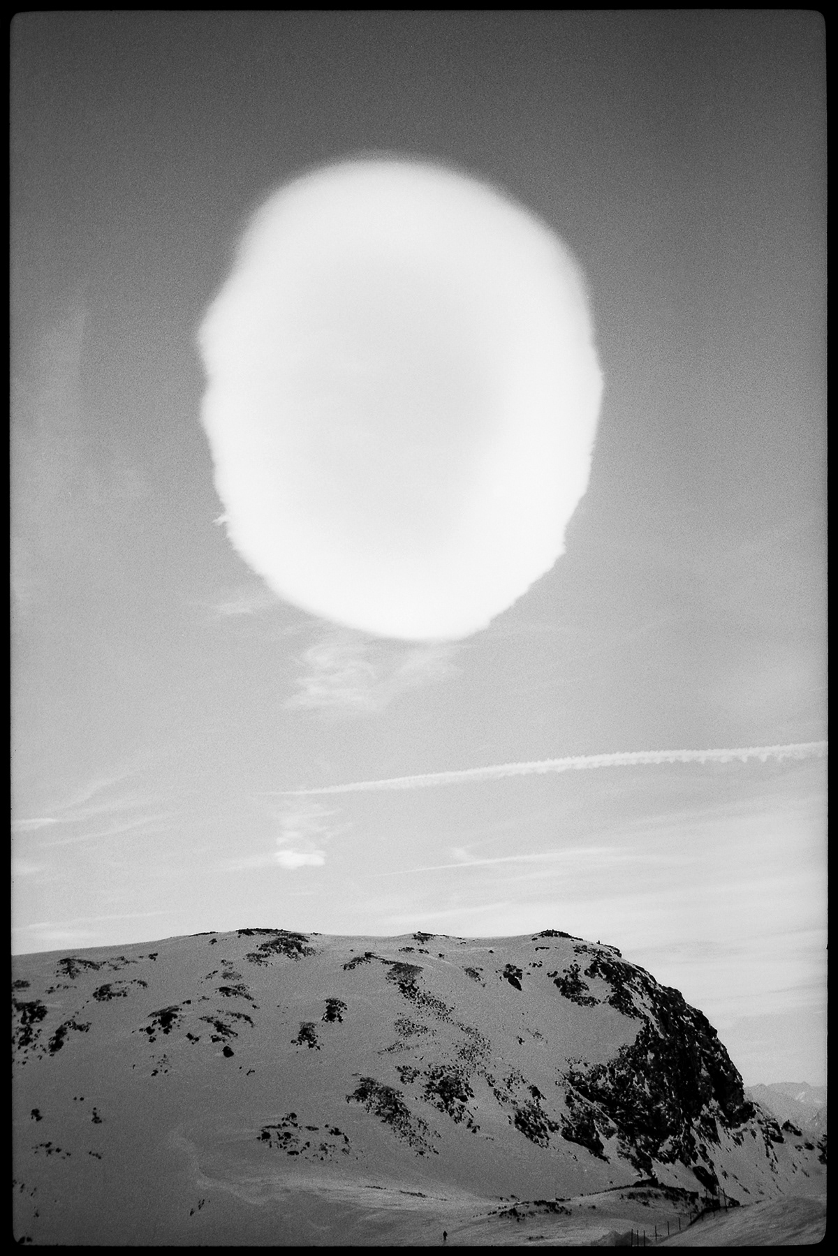 ALTOCUMULUS LENTICULARIS _ 2017_ neg. B/W 35mm _ dim. 40x30 cm