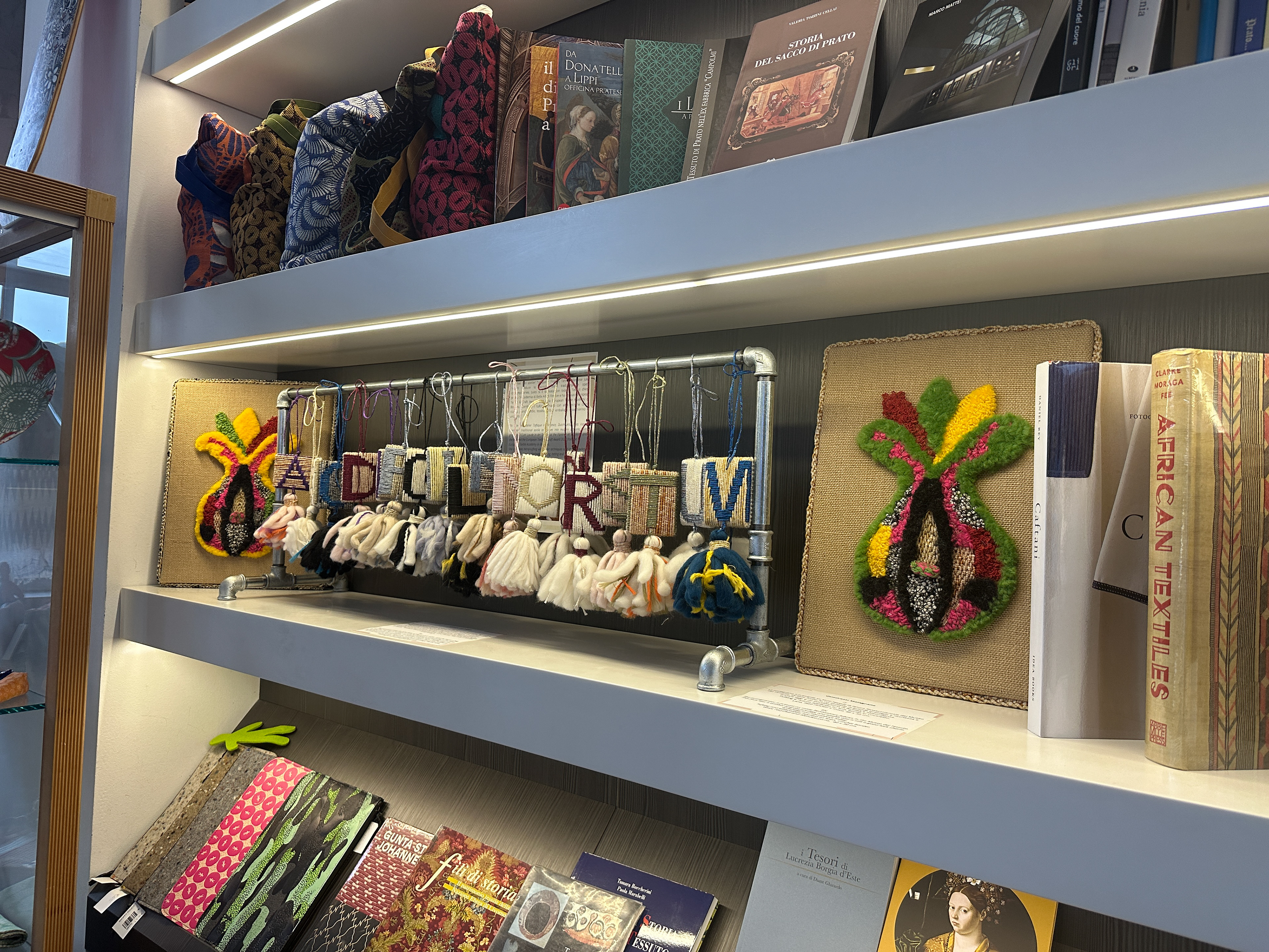 Taftique's corner at Museo del Tessuto