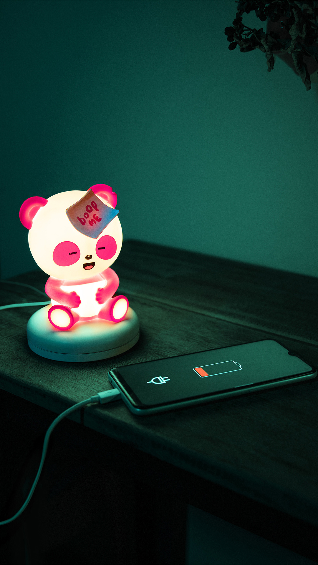 Glow & charging hub