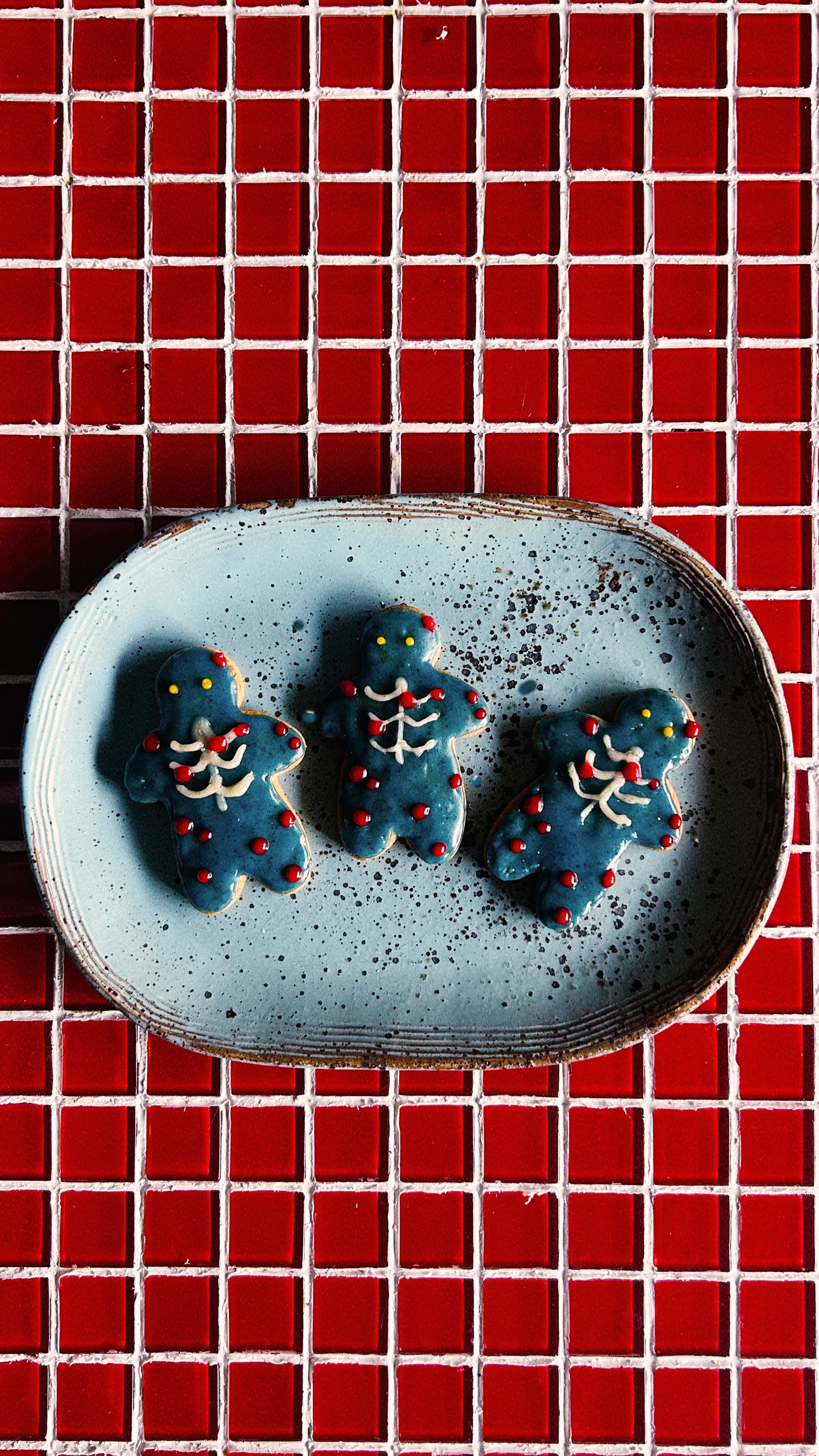 Gingerbread with pickled plum icing