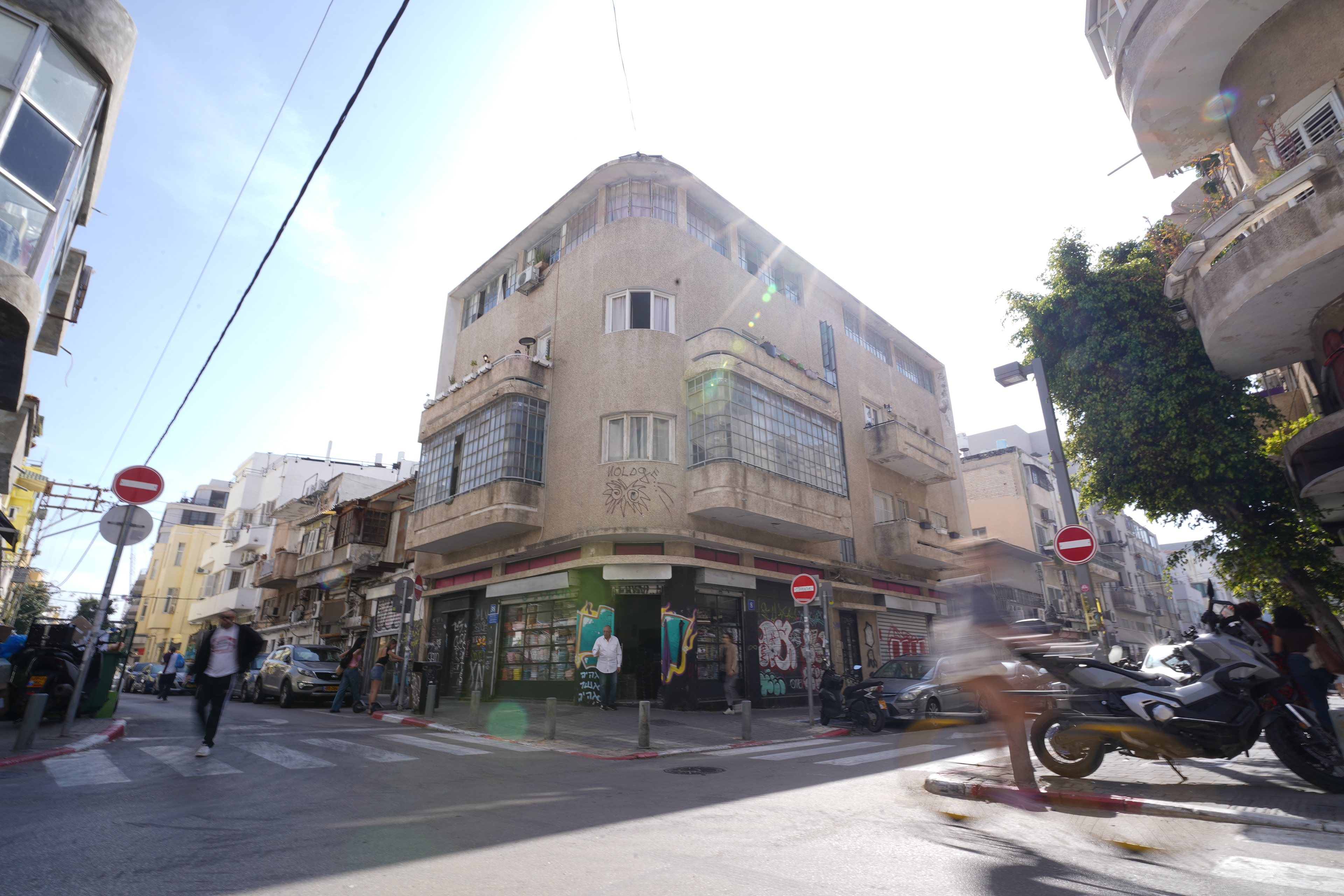 Corner3