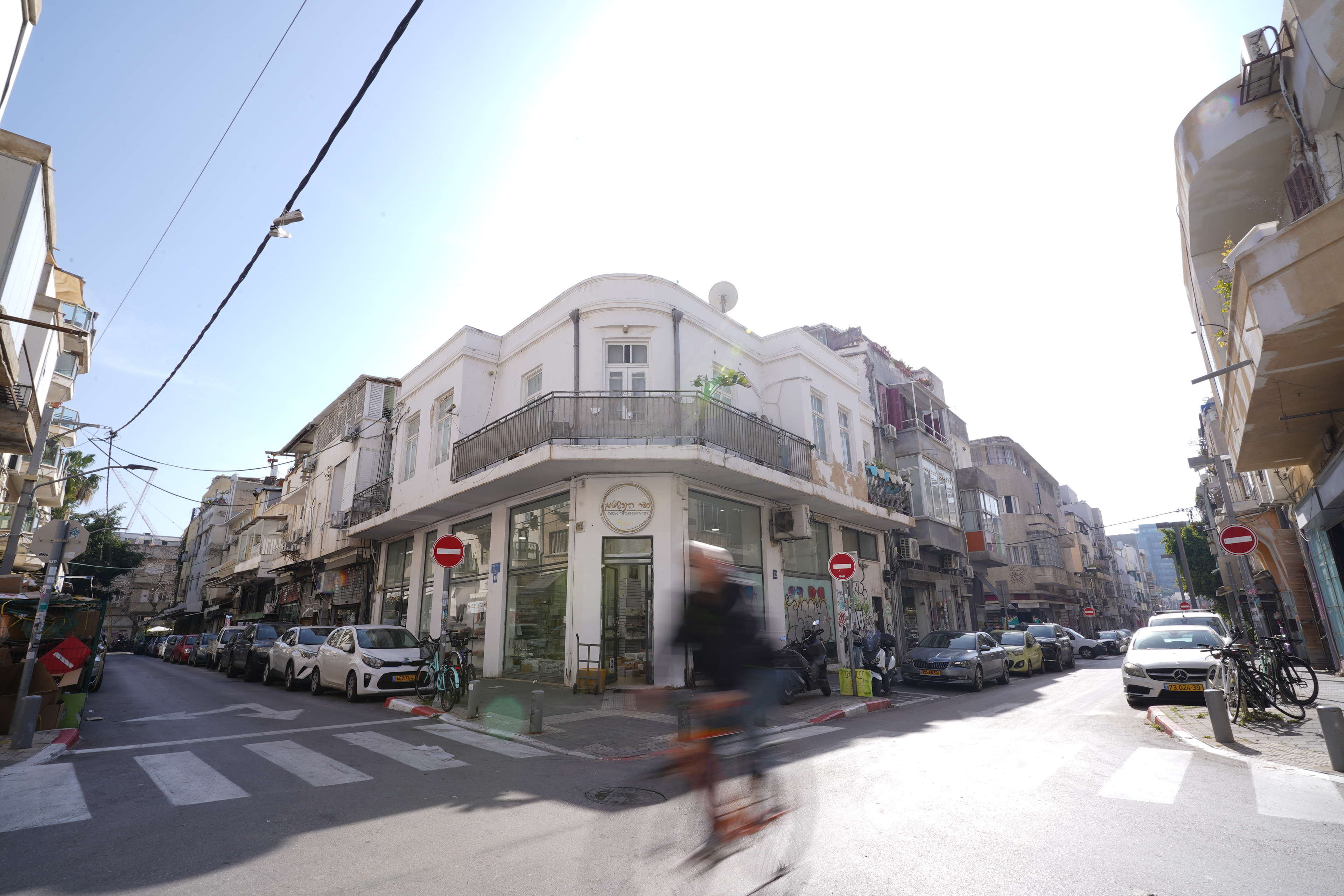 Corner2