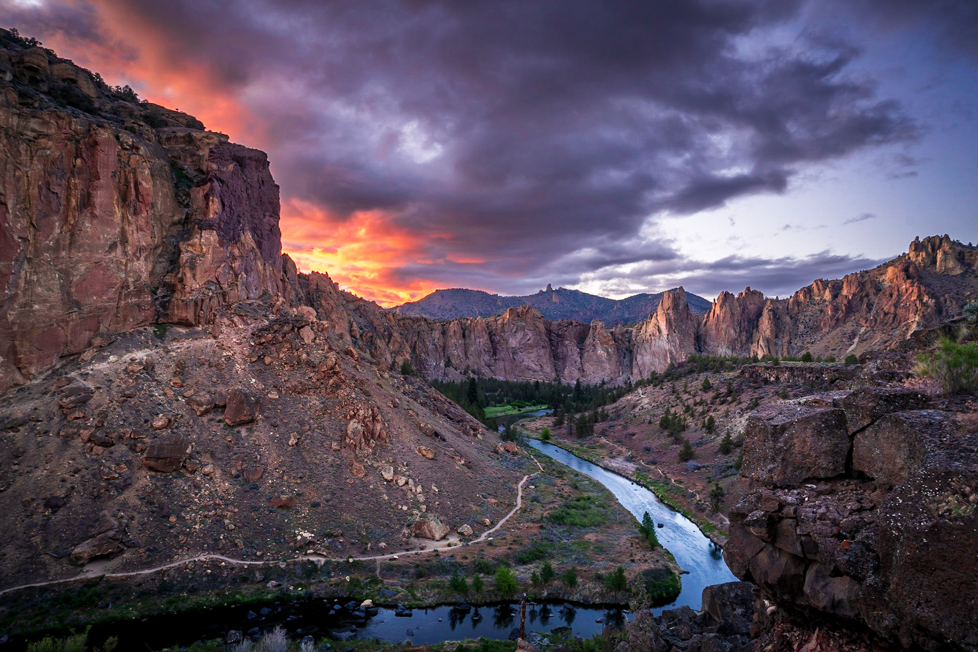 Smith Rock Sunset