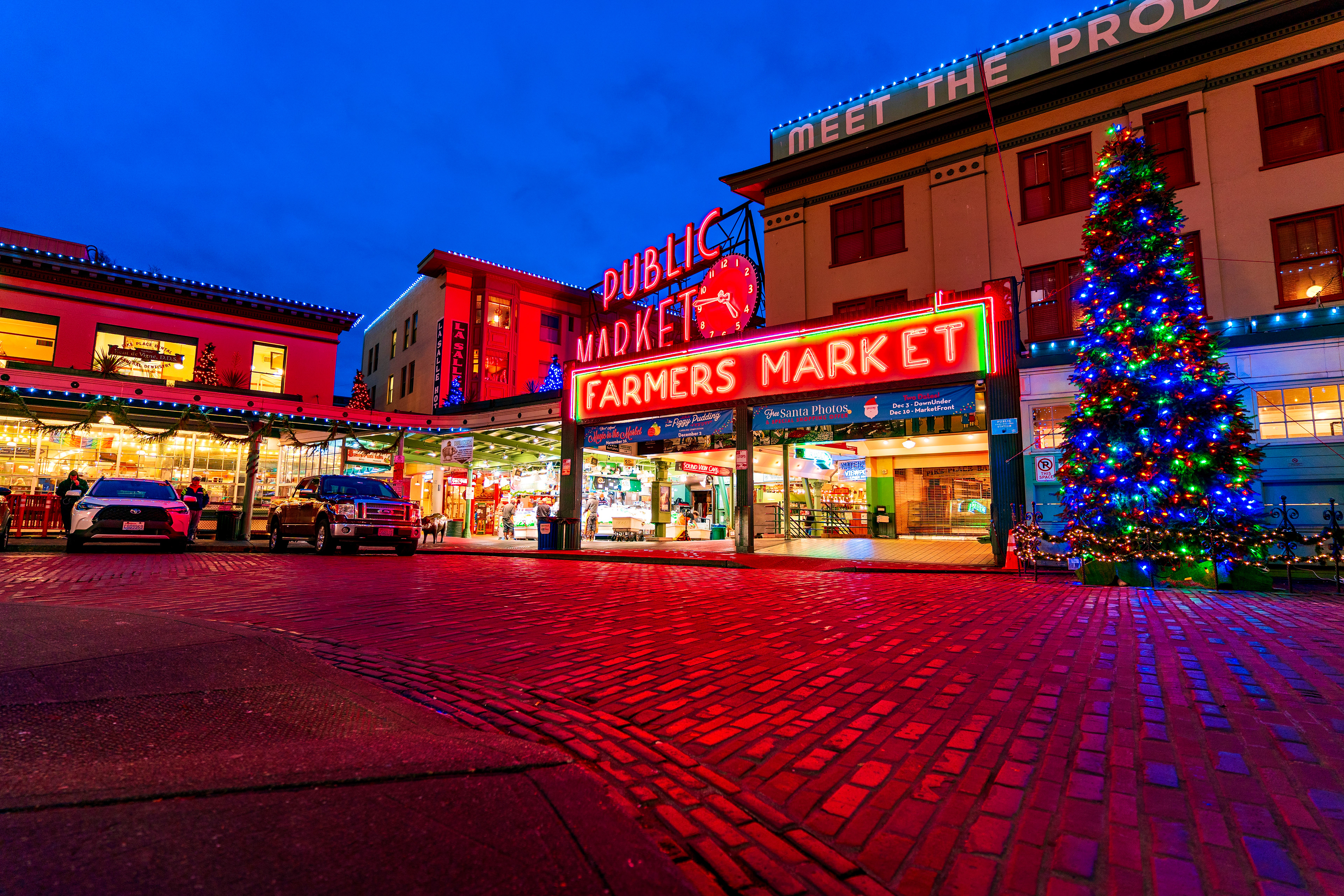 Pike Place Market - Holiday Lights