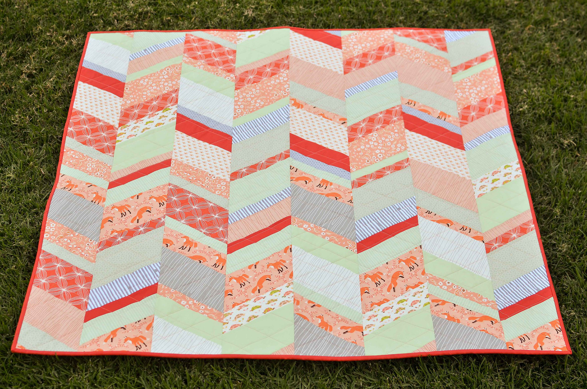 A Peachy Baby Quilt - Kitchen Table Quilting
