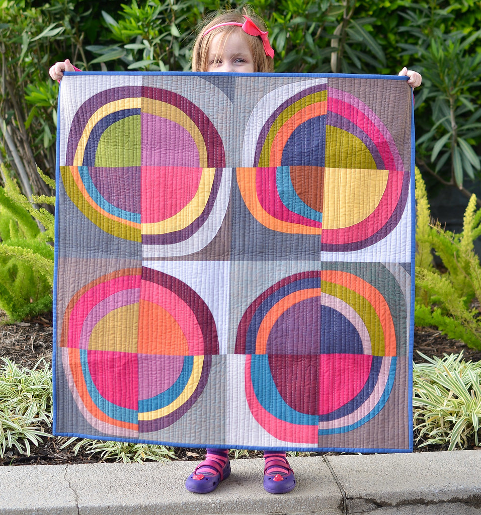 Modern Curves Quilt - Kitchen Table Quilting