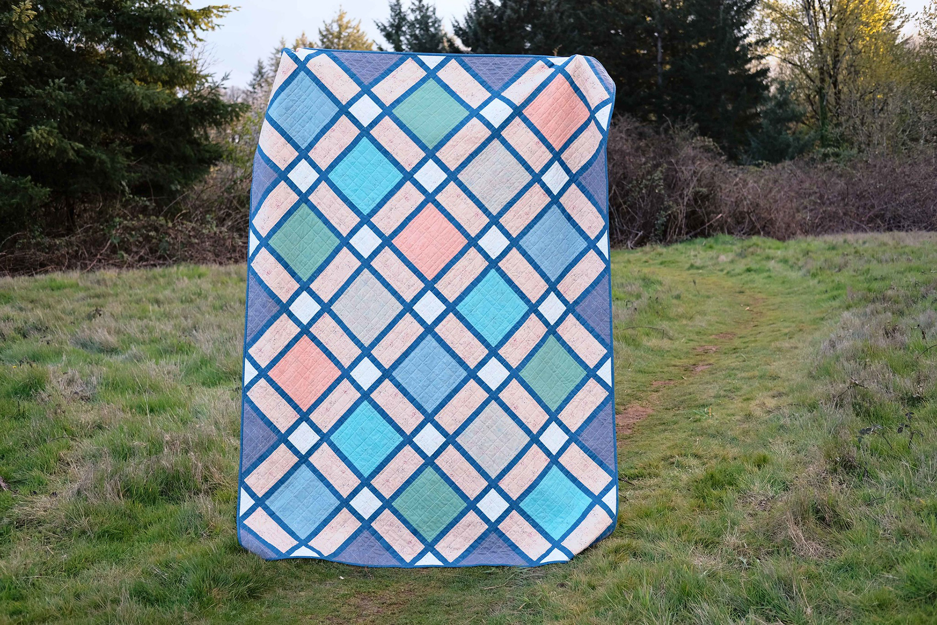 The Delilah Quilt in Speckled - Kitchen Table Quilting
