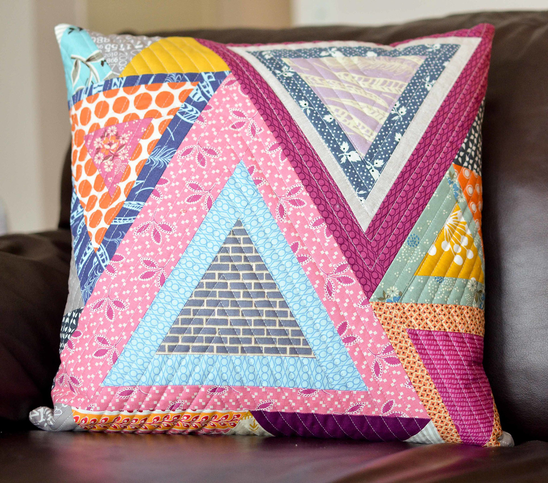 Puzzled Triangles Tutorial - Kitchen Table Quilting