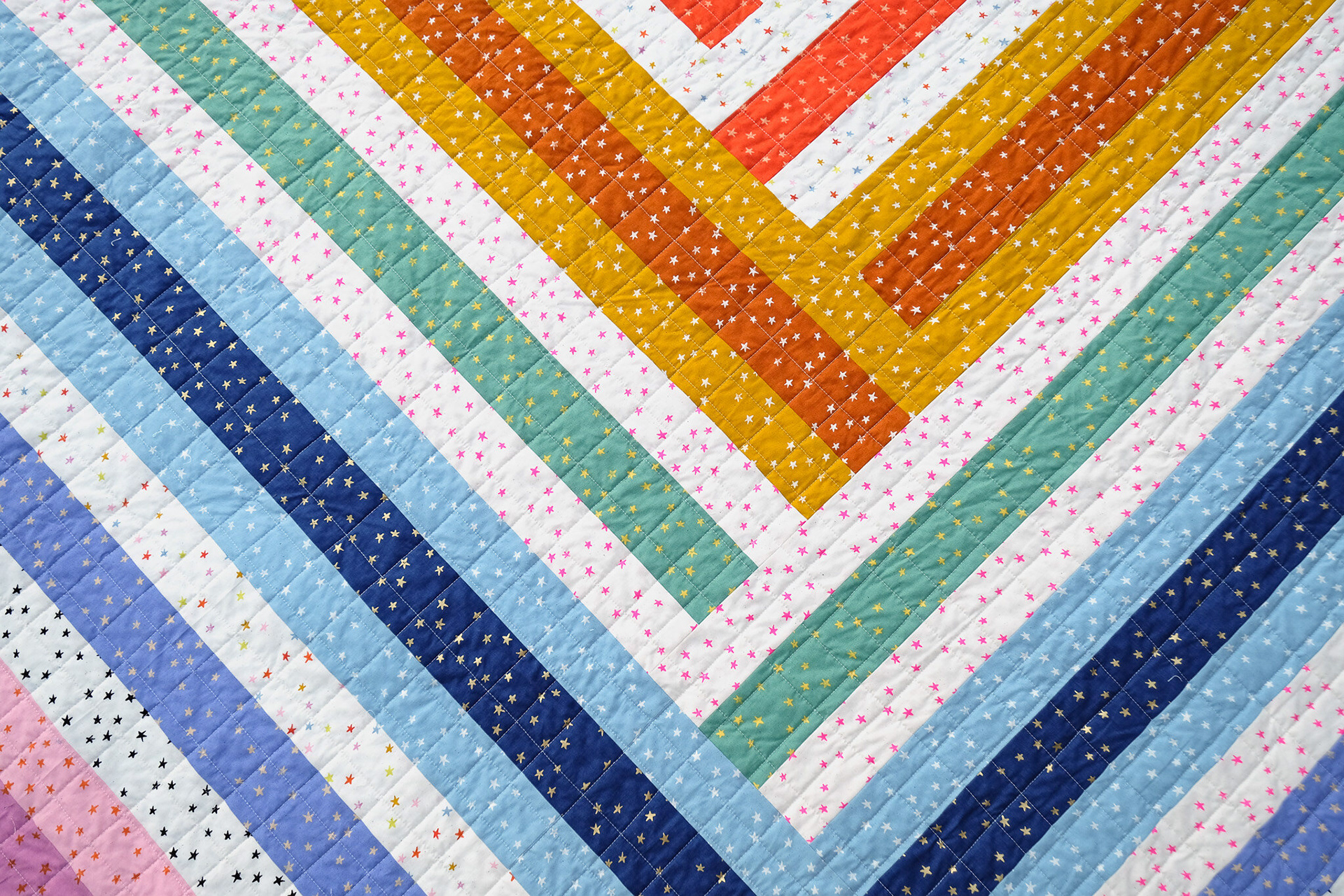 A Starry Zoe Quilt - Kitchen Table Quilting