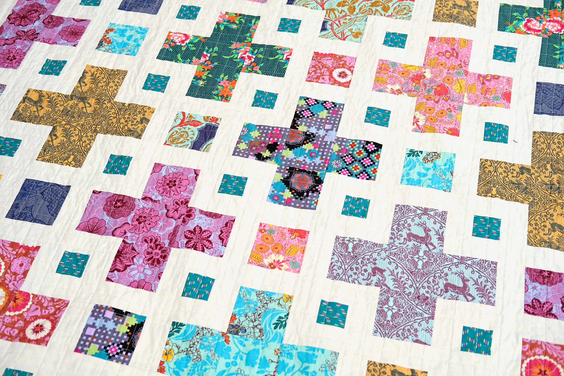 The Violet Quilt in Dowry - Kitchen Table Quilting
