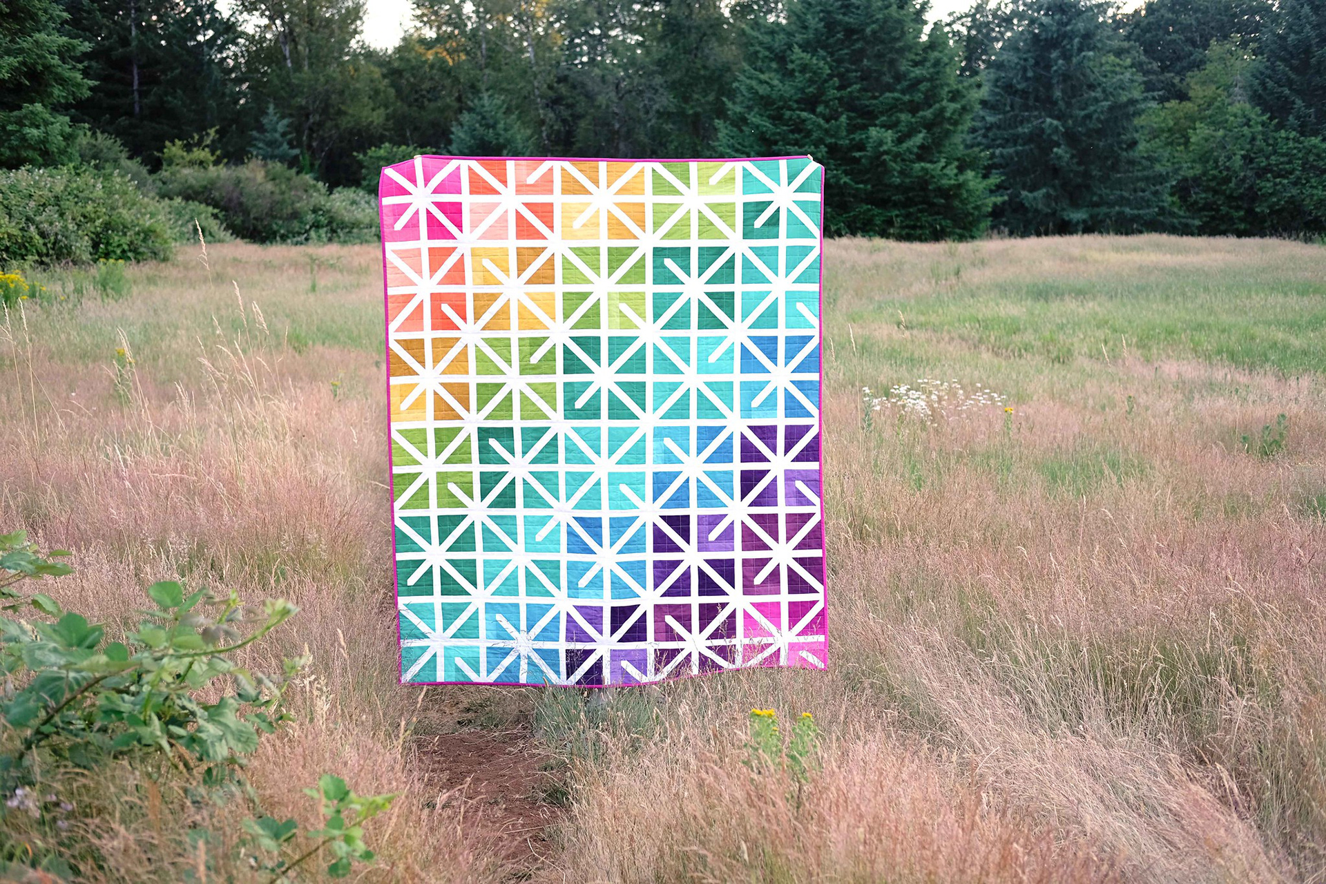 A Rainbow Ombre Zola Quilt - Kitchen Table Quilting