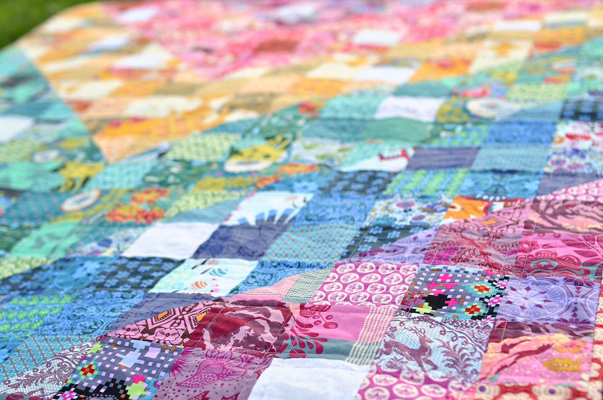 Anna Maria Horner Color Dive Quilt - Kitchen Table Quilting