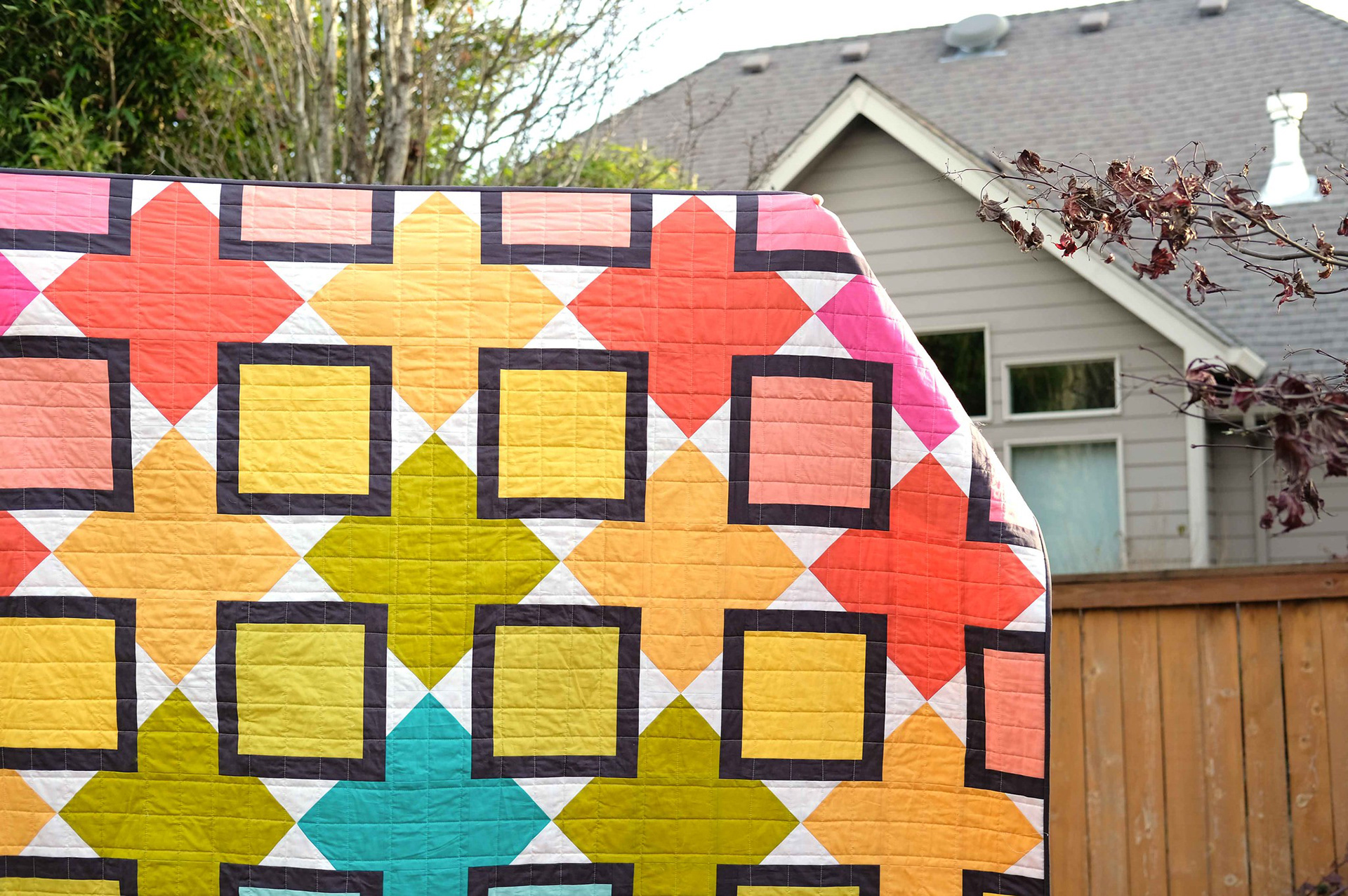 A Rainbow Mary Quilt - Kitchen Table Quilting