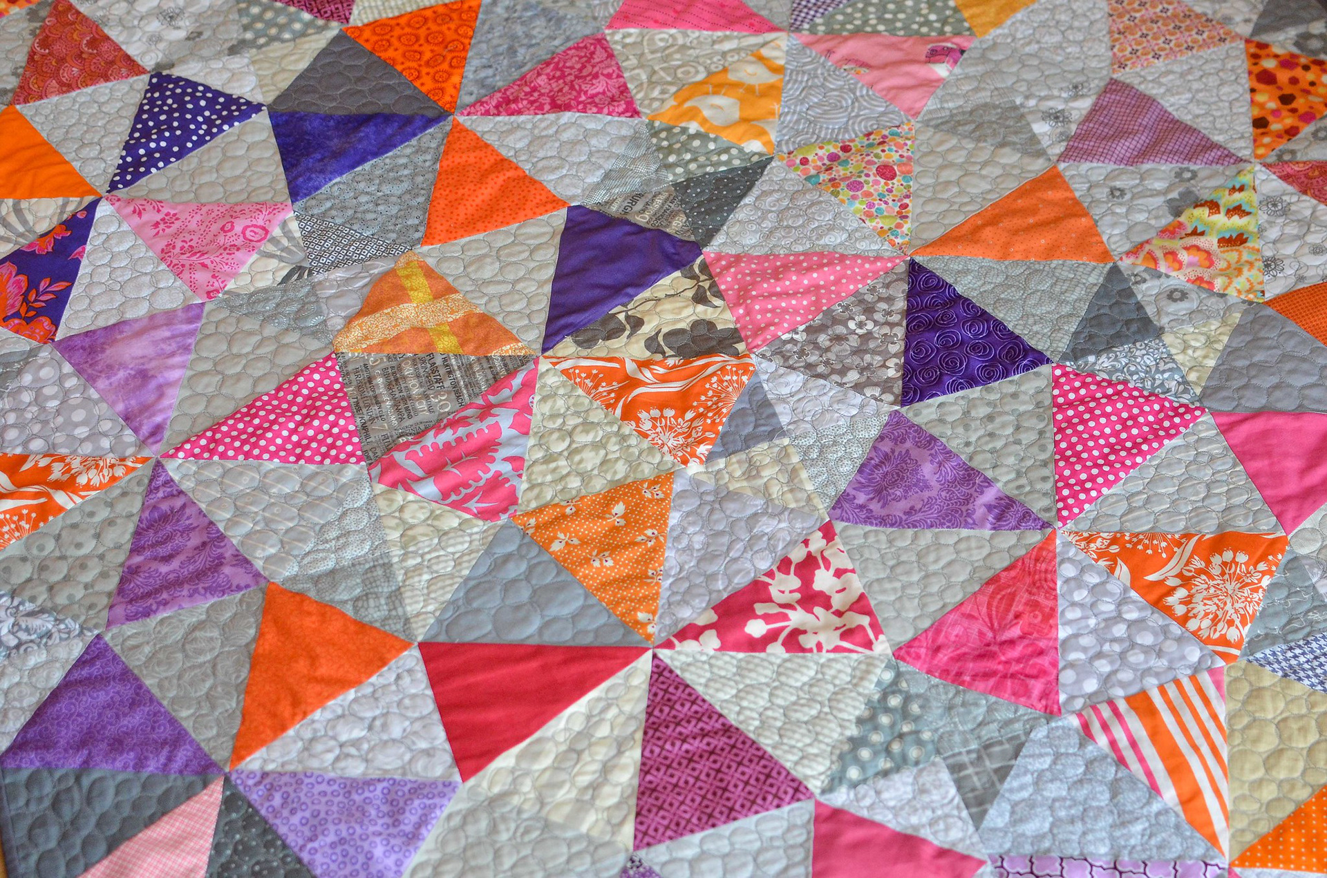 Kaleidoscope Quilt - Kitchen Table Quilting