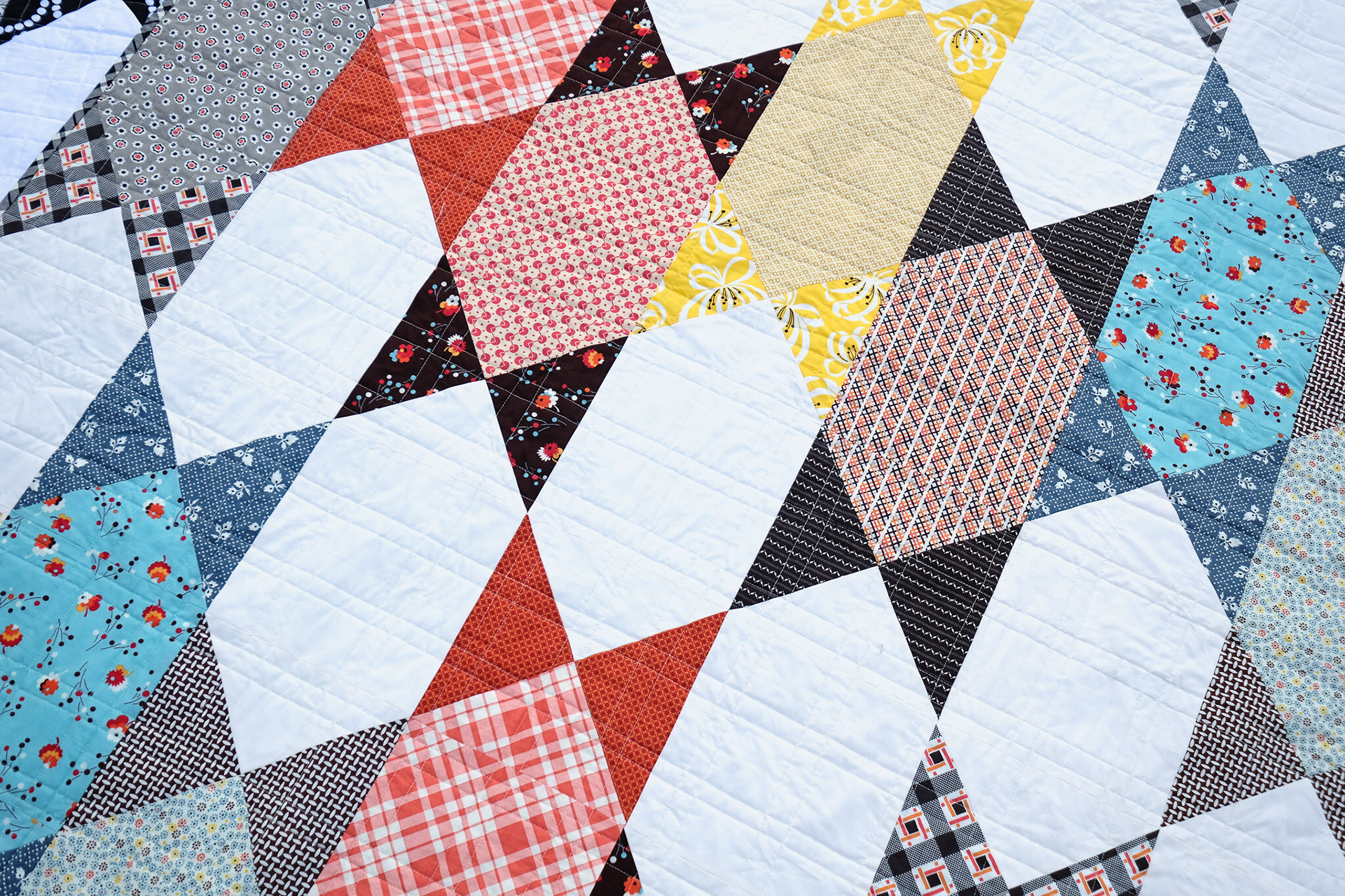 A Denyse Schmidt Abigail Quilt - Kitchen Table Quilting