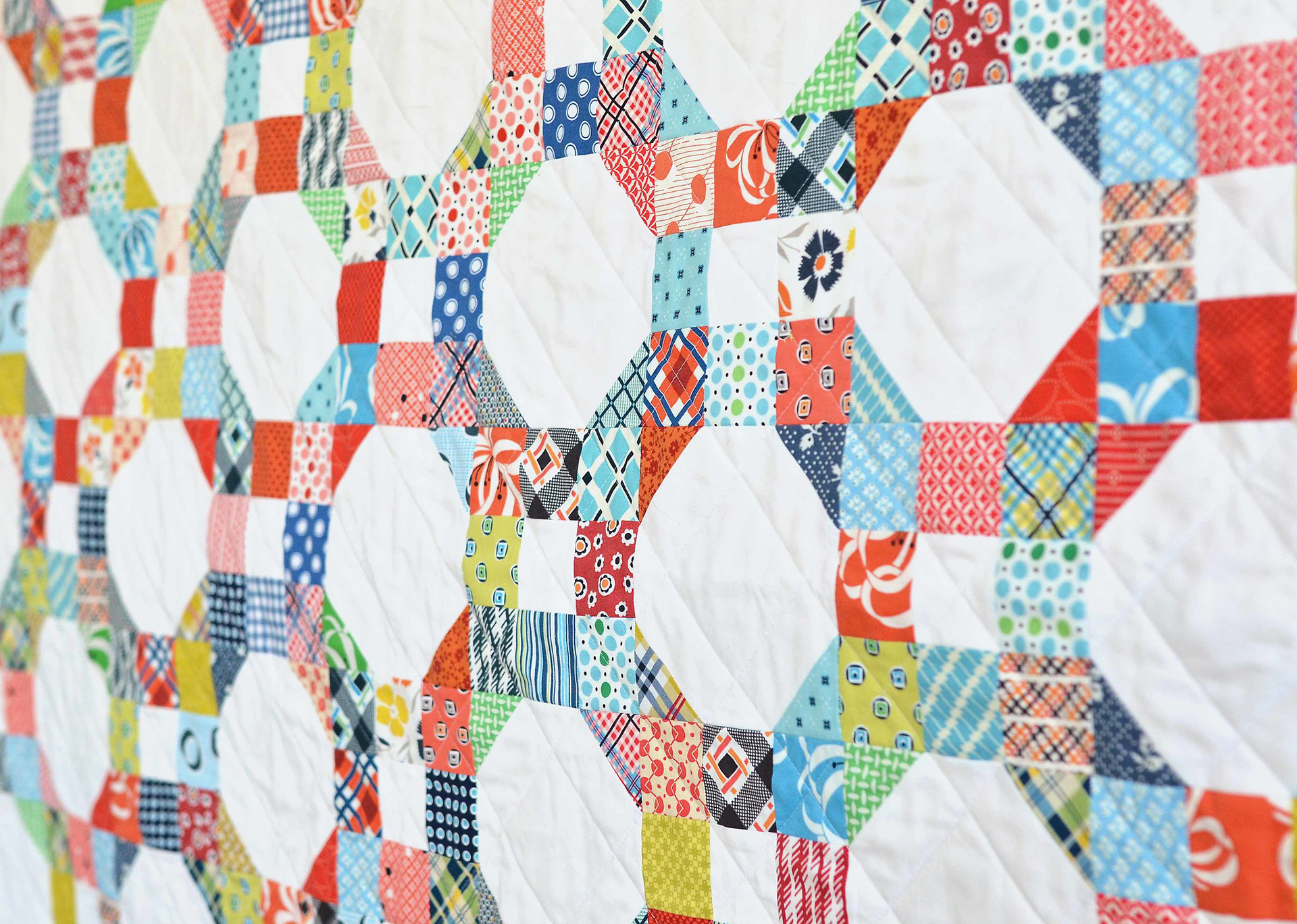 Denyse Schmidt Quilt - Kitchen Table Quilting