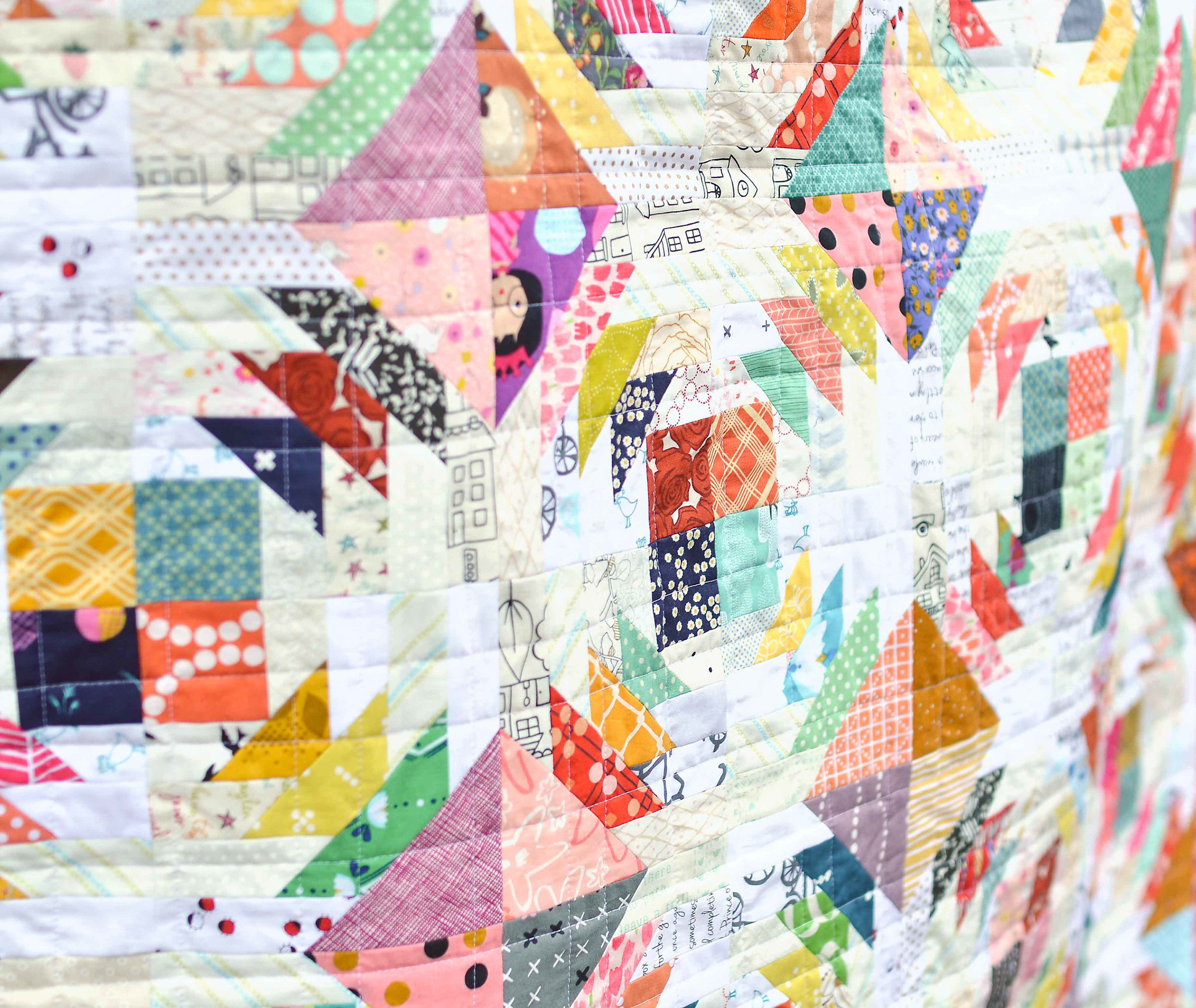 Scrap-Apple Quilt - Kitchen Table Quilting