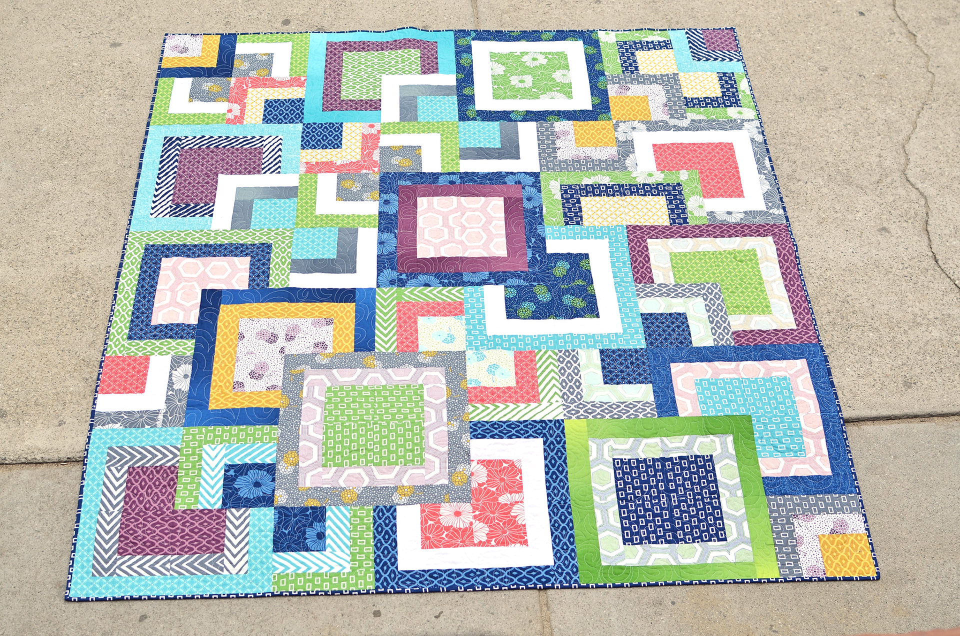 Simply Style Stacked Squares Quilt - Kitchen Table Quilting