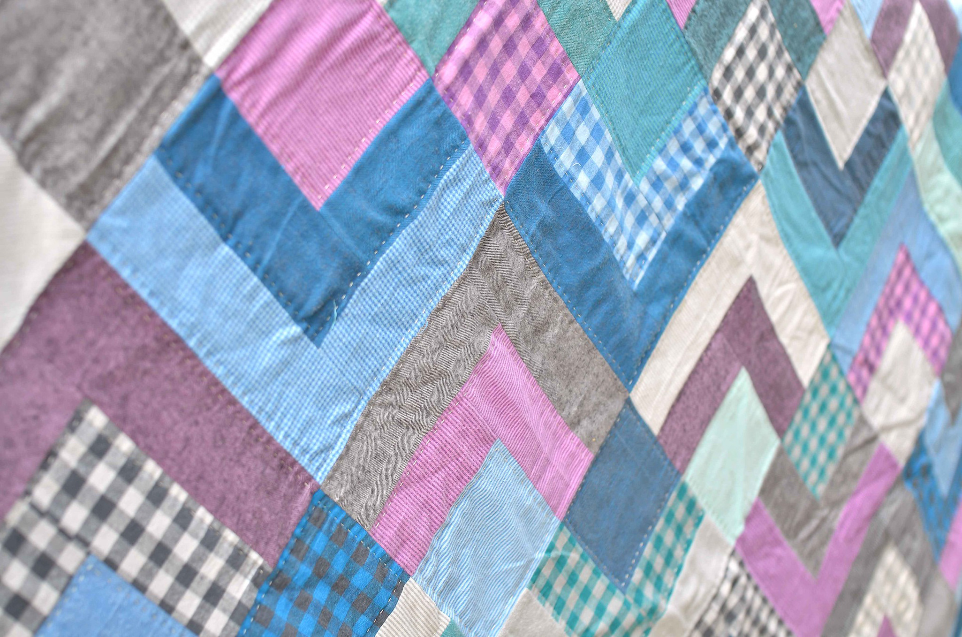 Dapper Squares Quilt - Kitchen Table Quilting