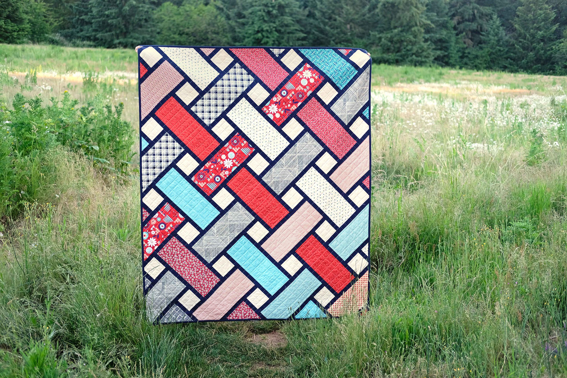 A Patriotic Tessa Quilt - Kitchen Table Quilting