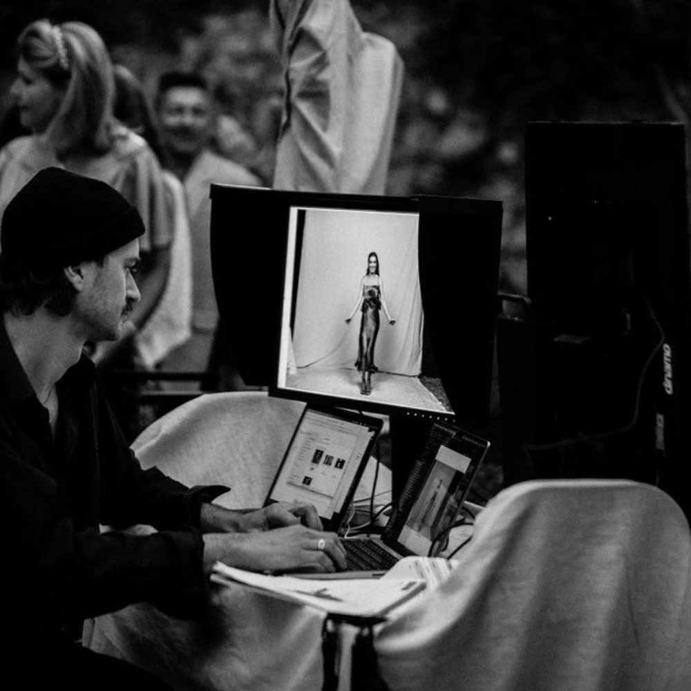 Behind the Scenes - Photo by Katja Meuli