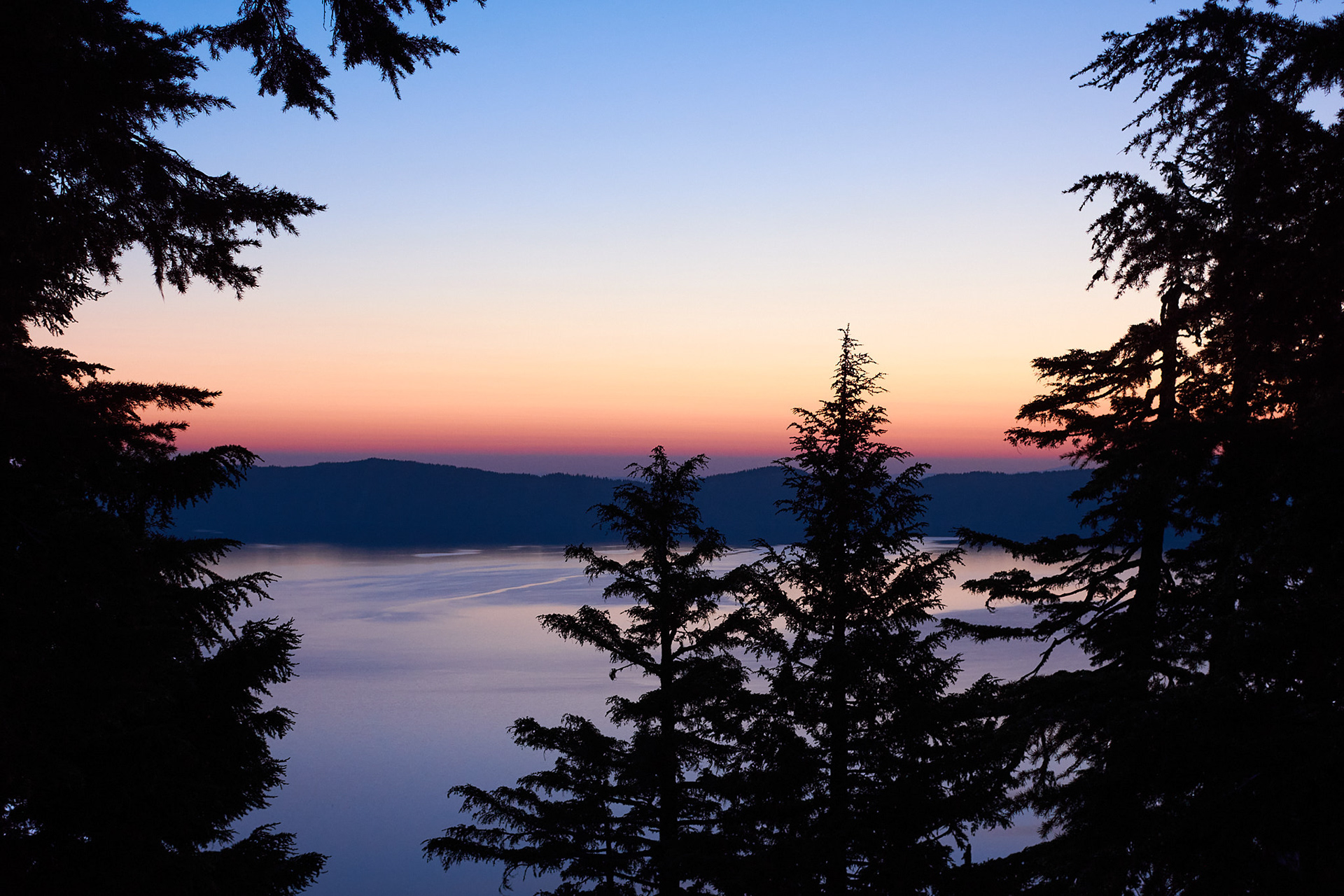 Sunrise on Crater Lake, Oregon 2023