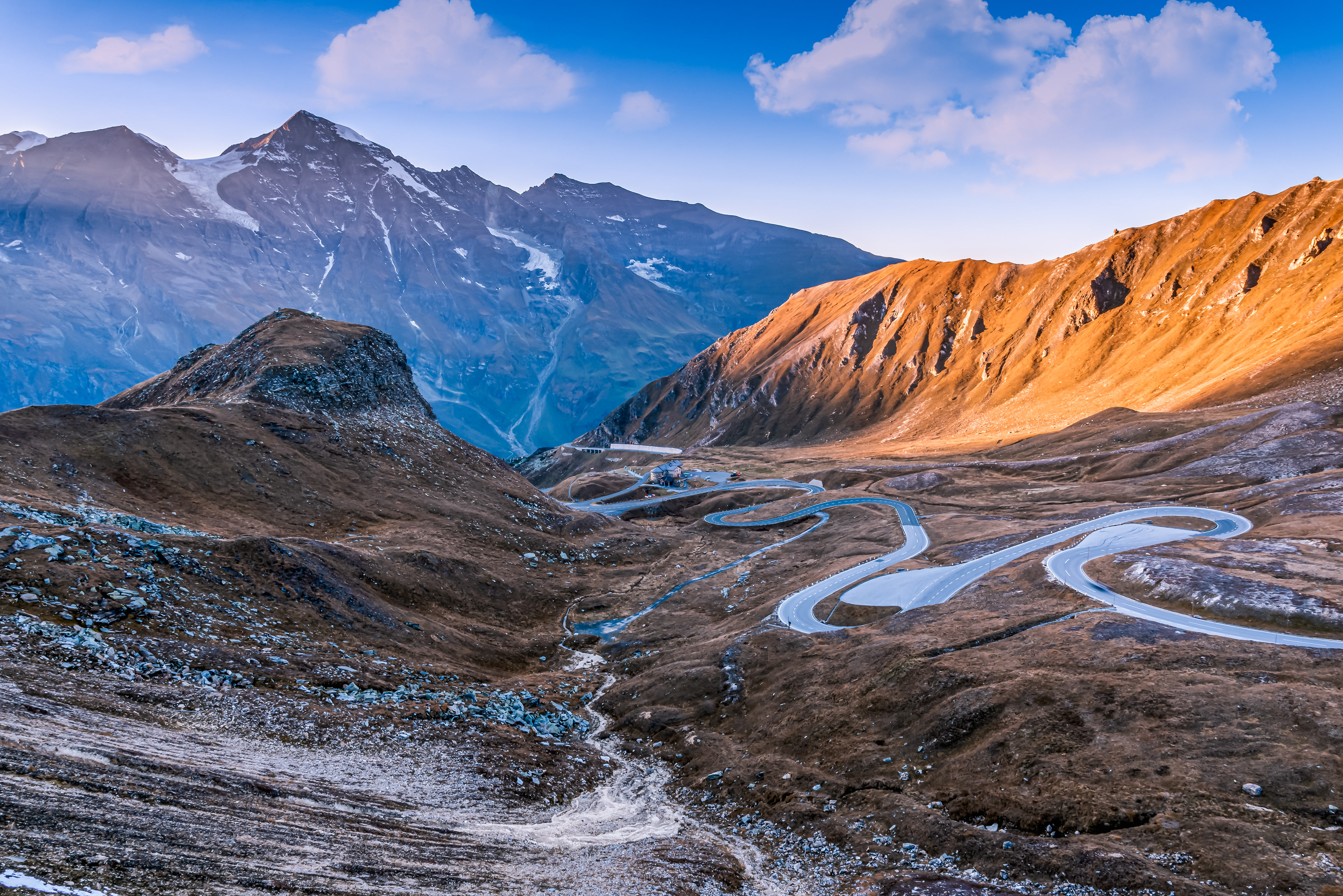 Downclimbing mountain road's curves