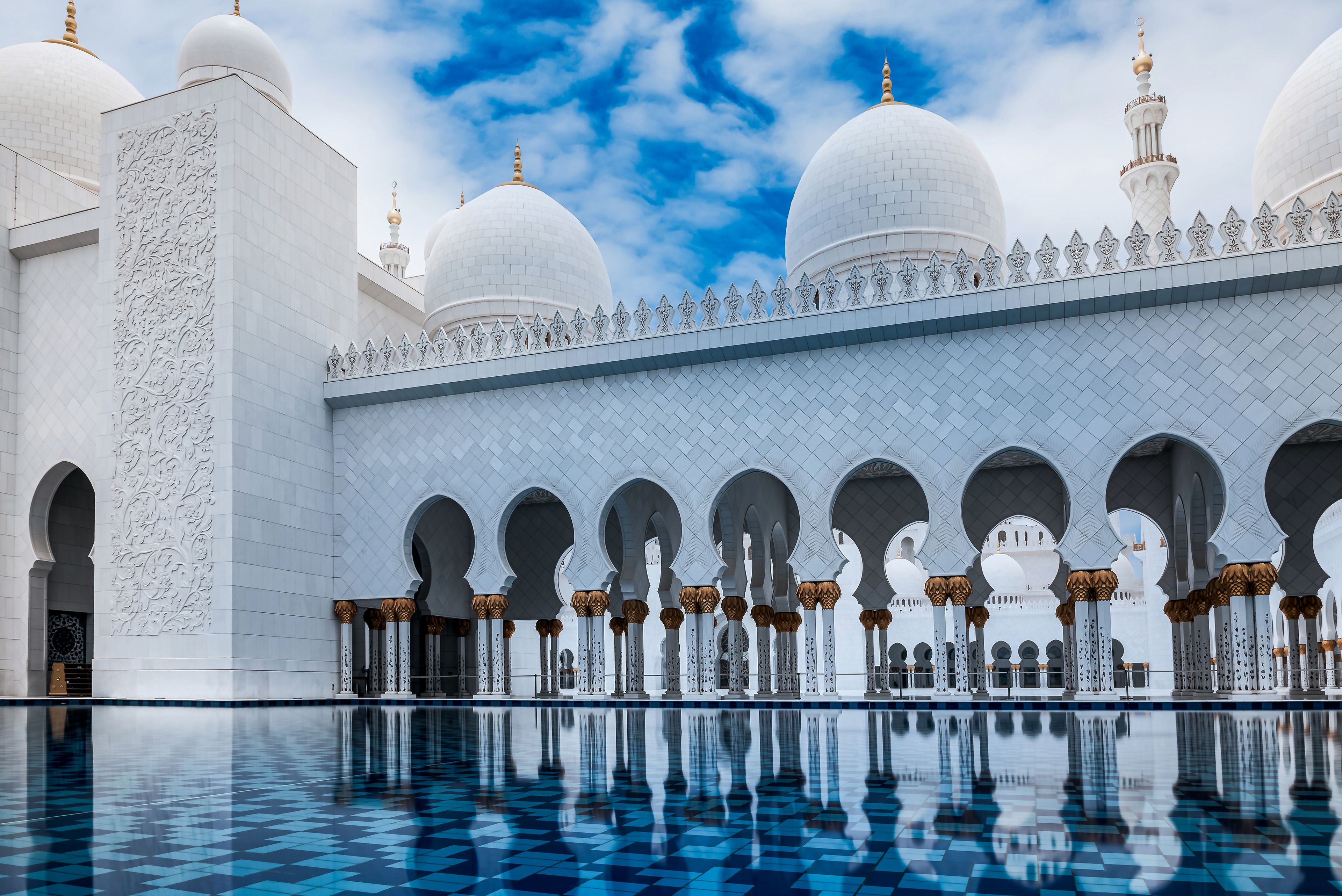 Pool of the Sheikh Zayed Grand Mosque, Abu Dhabi