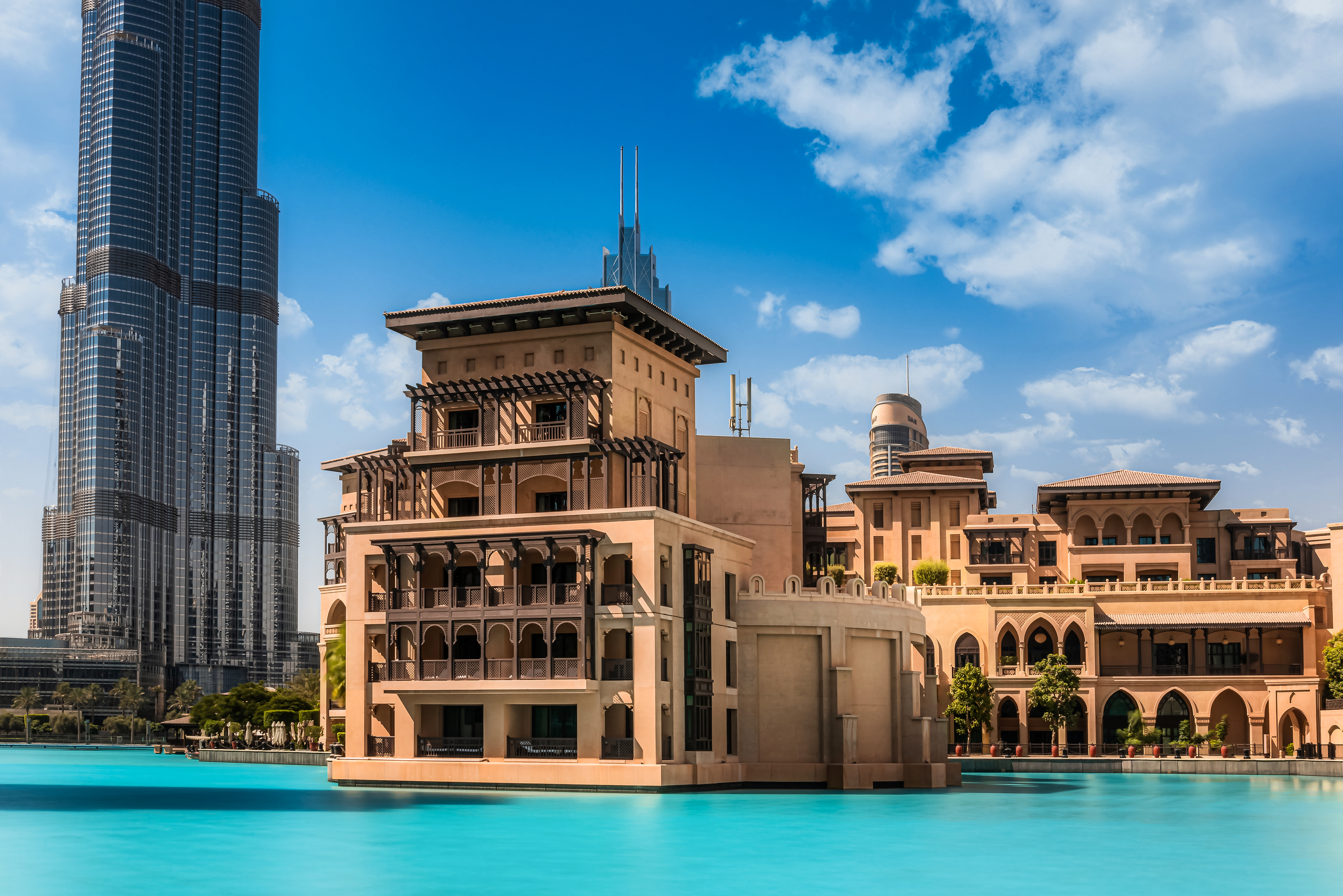 Dubai Fountain with the Burj Khalifa