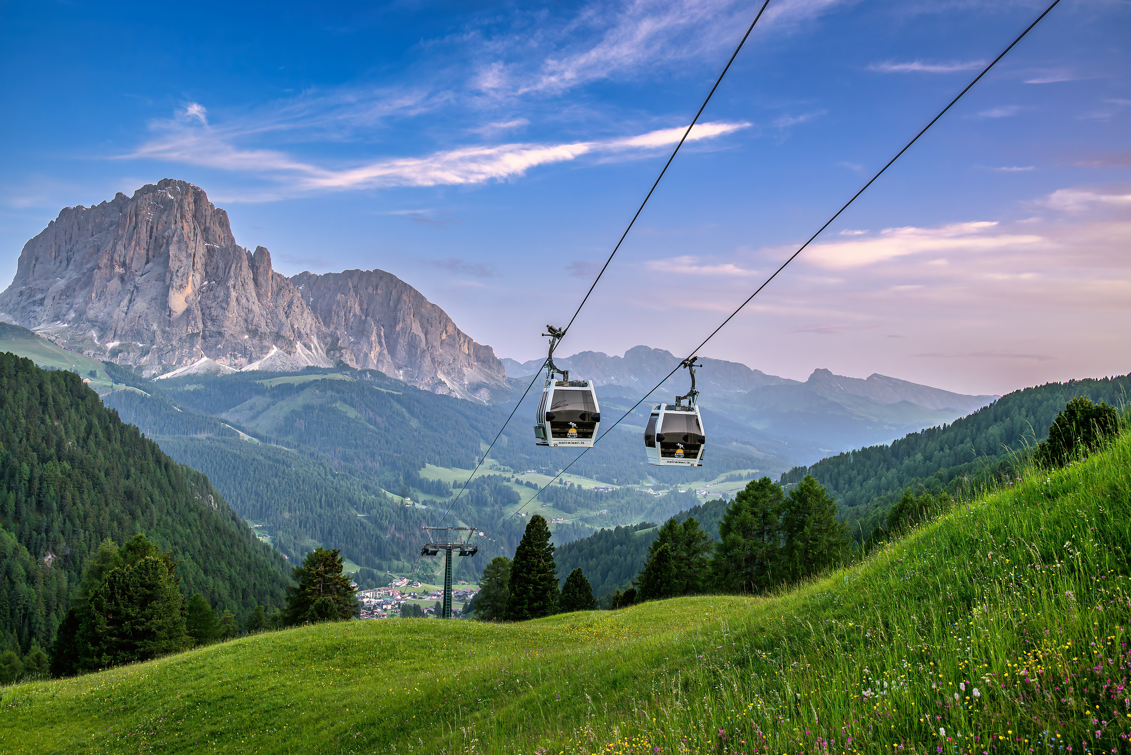 Col Raiser Gondola Lift