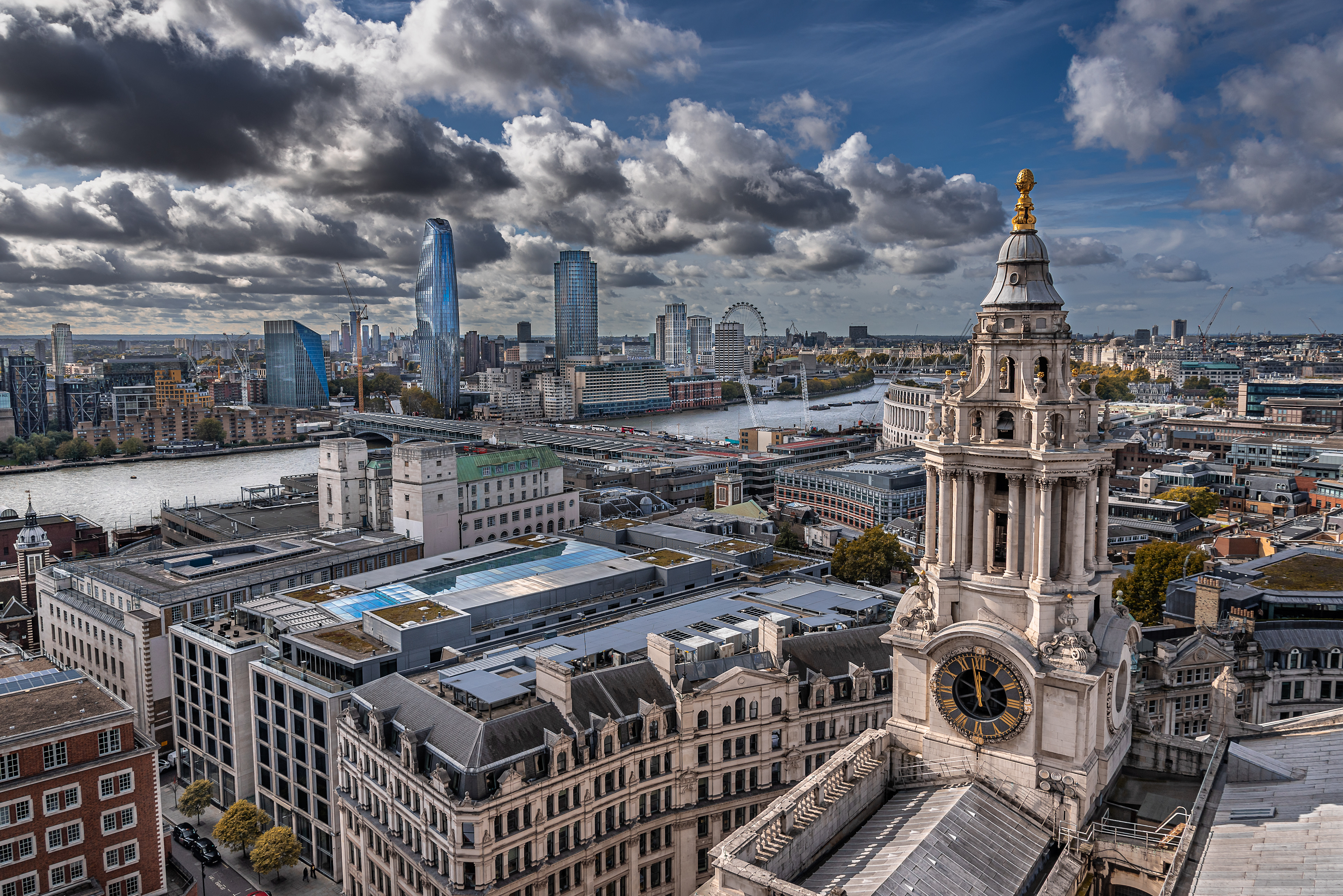 St. Paul's Viewpoint Historic London unfolds beyond the iconic dome of St. Paul's Cathedral.