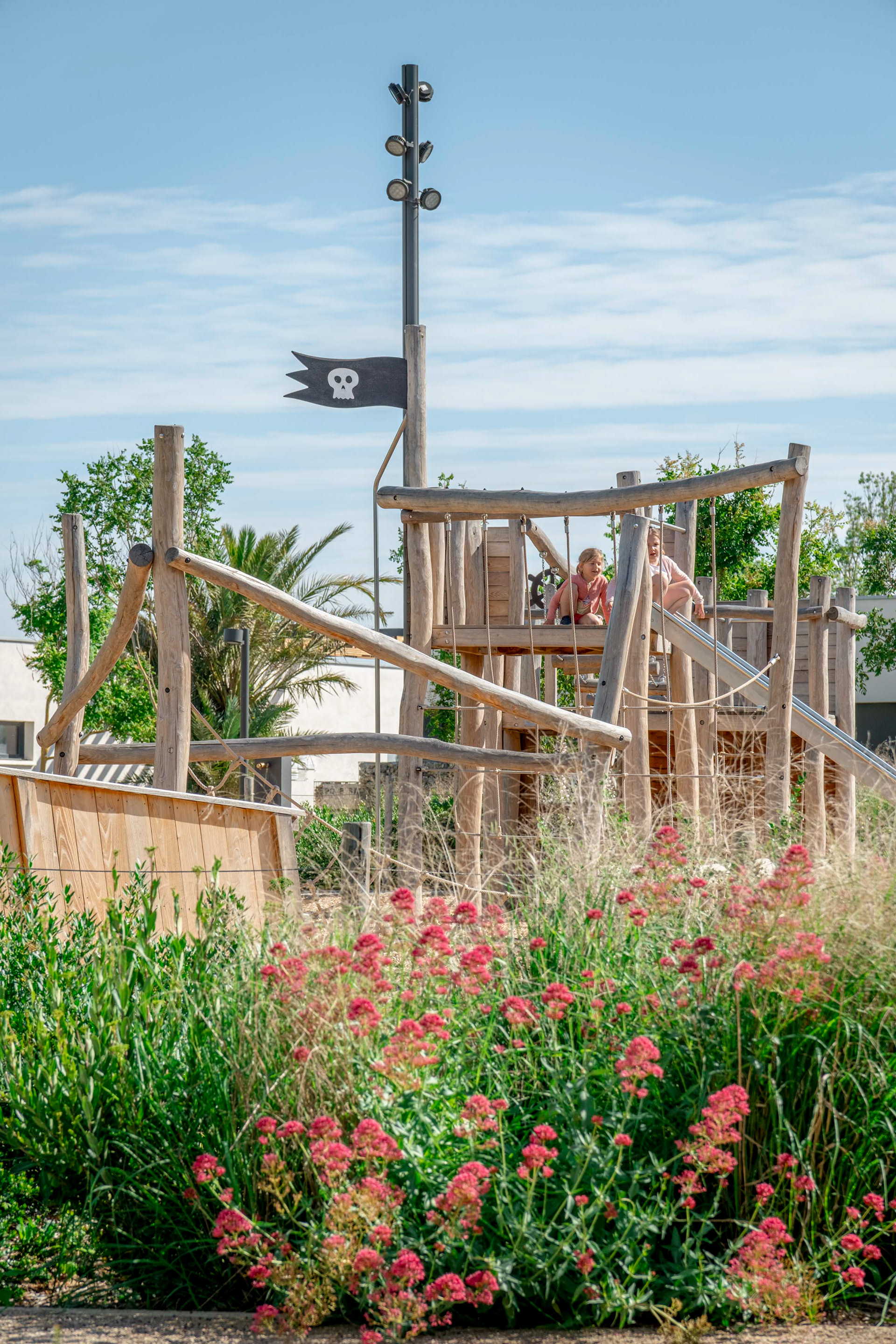 Parc de la Noria, ESKIS Paysage, aire de jeu, bateau pirate