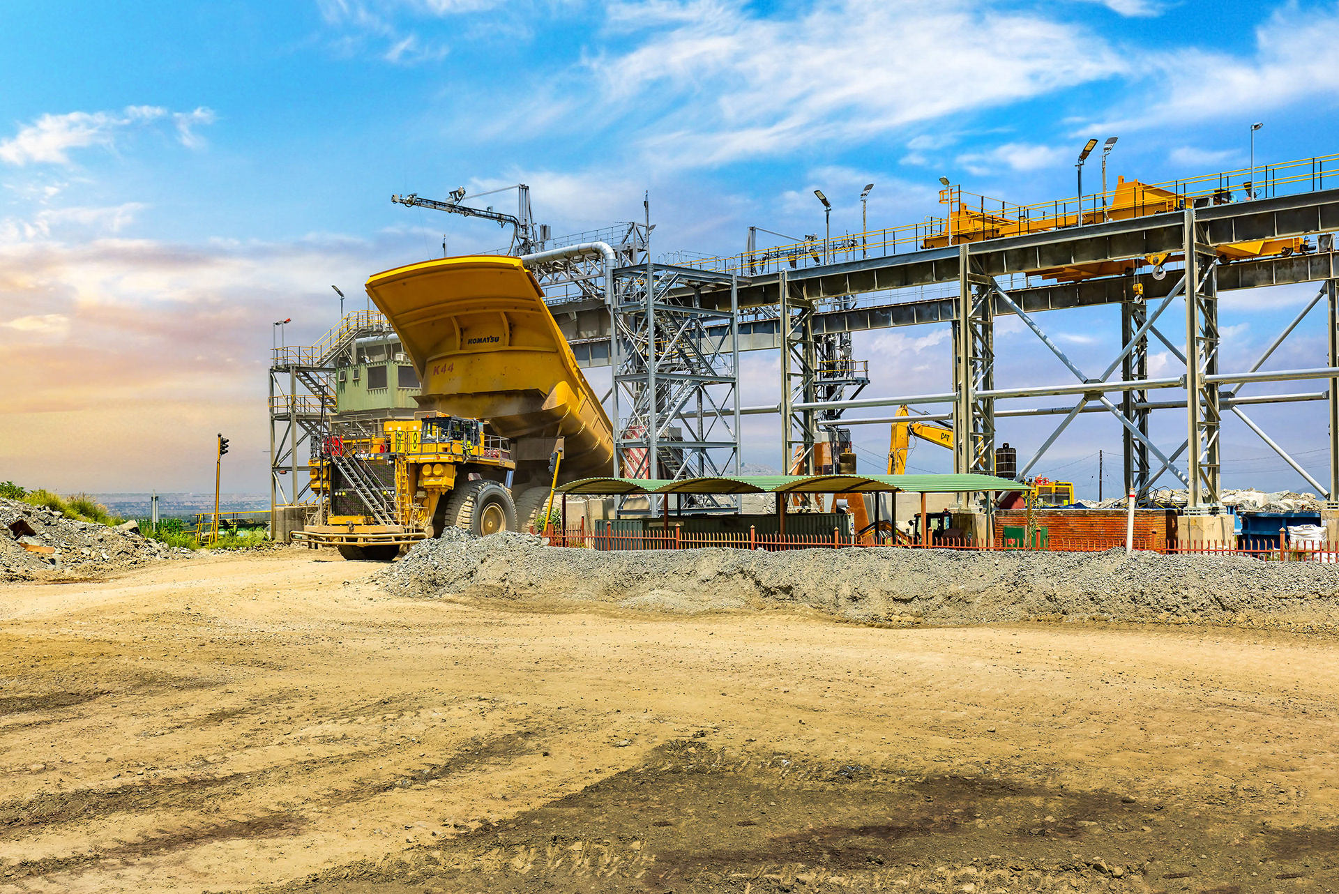 Primary platinum crusher