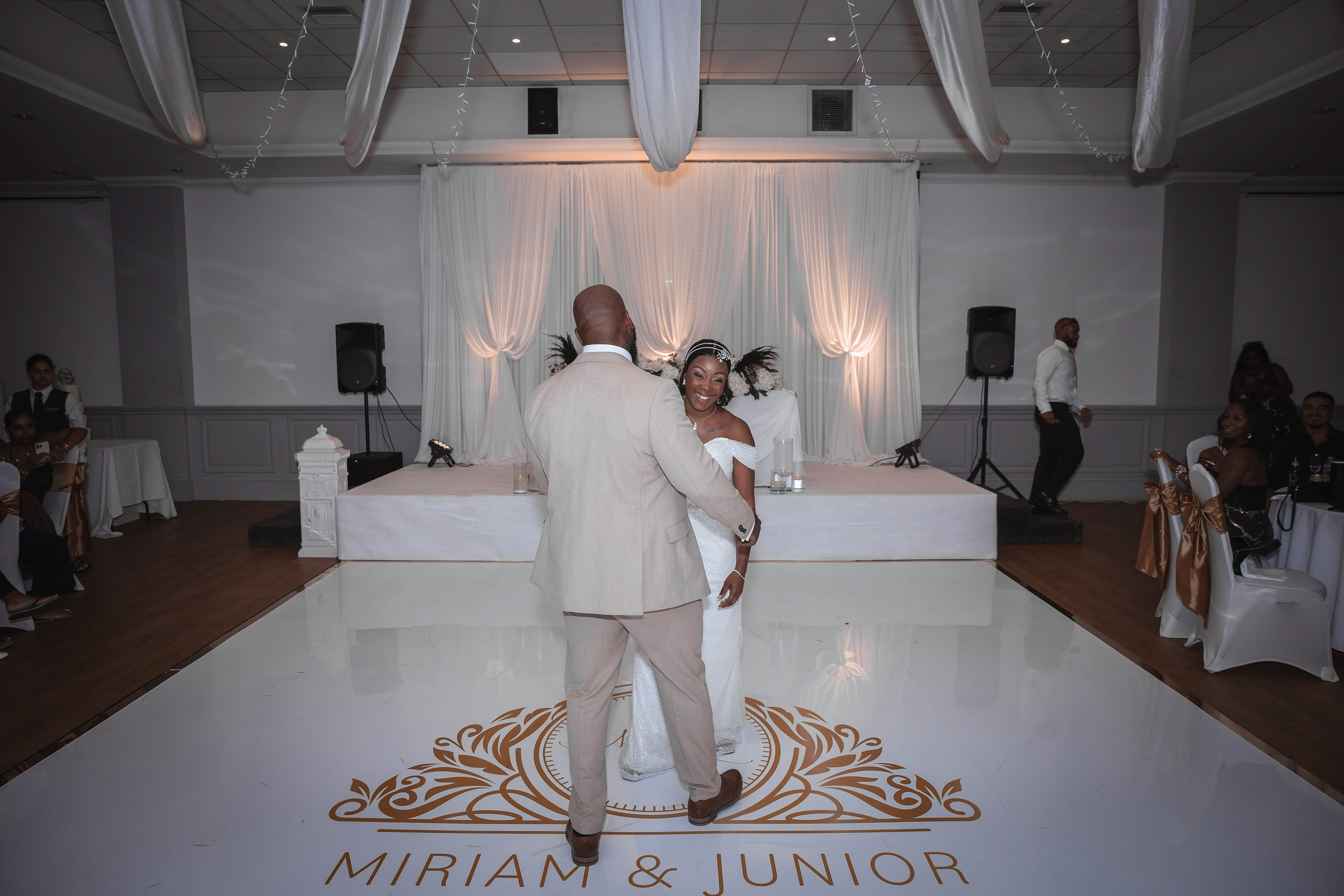 Mimz & Junior