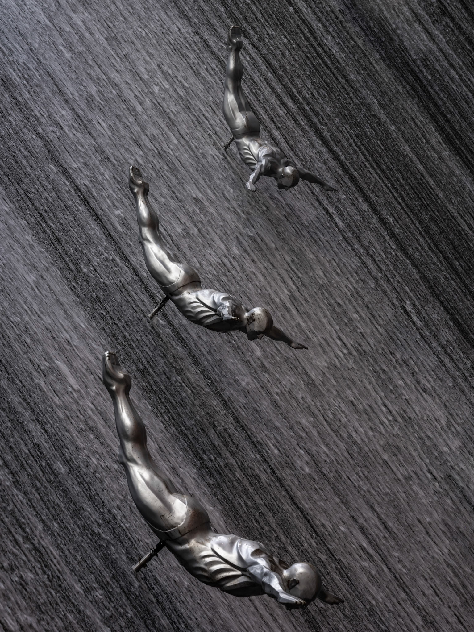 Pearl Divers