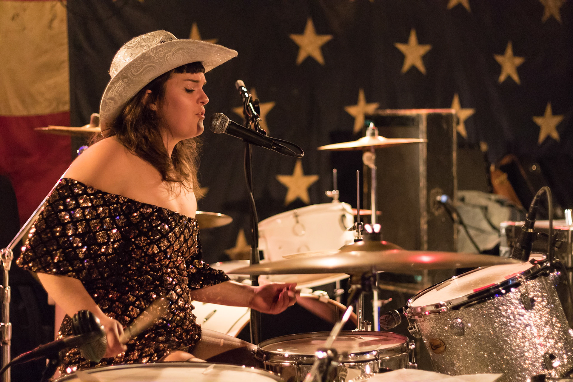 Eleot Reich of VOLK performs at The Nick, Jan. 14, 2019.