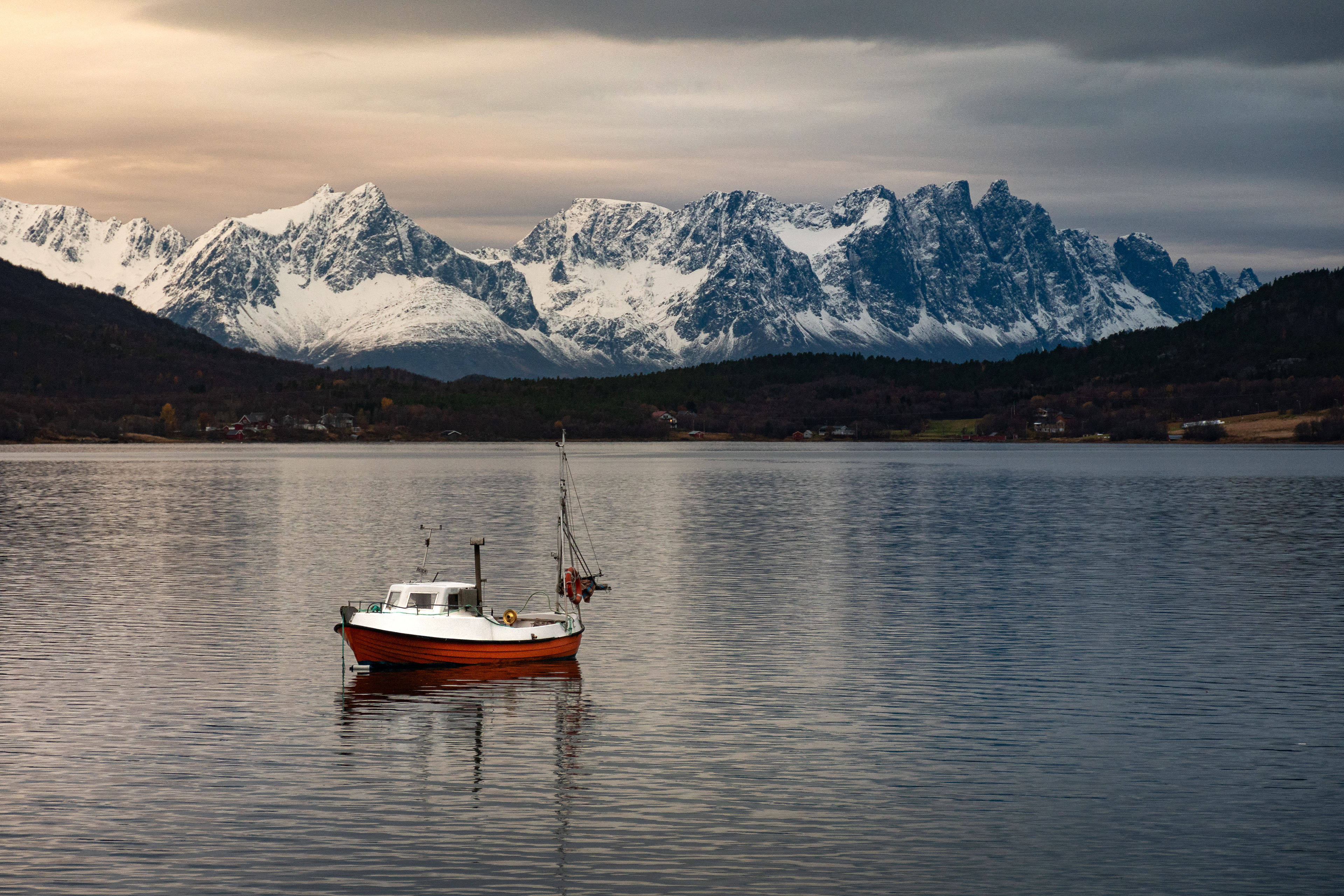 Sea, Mountains and a Boat