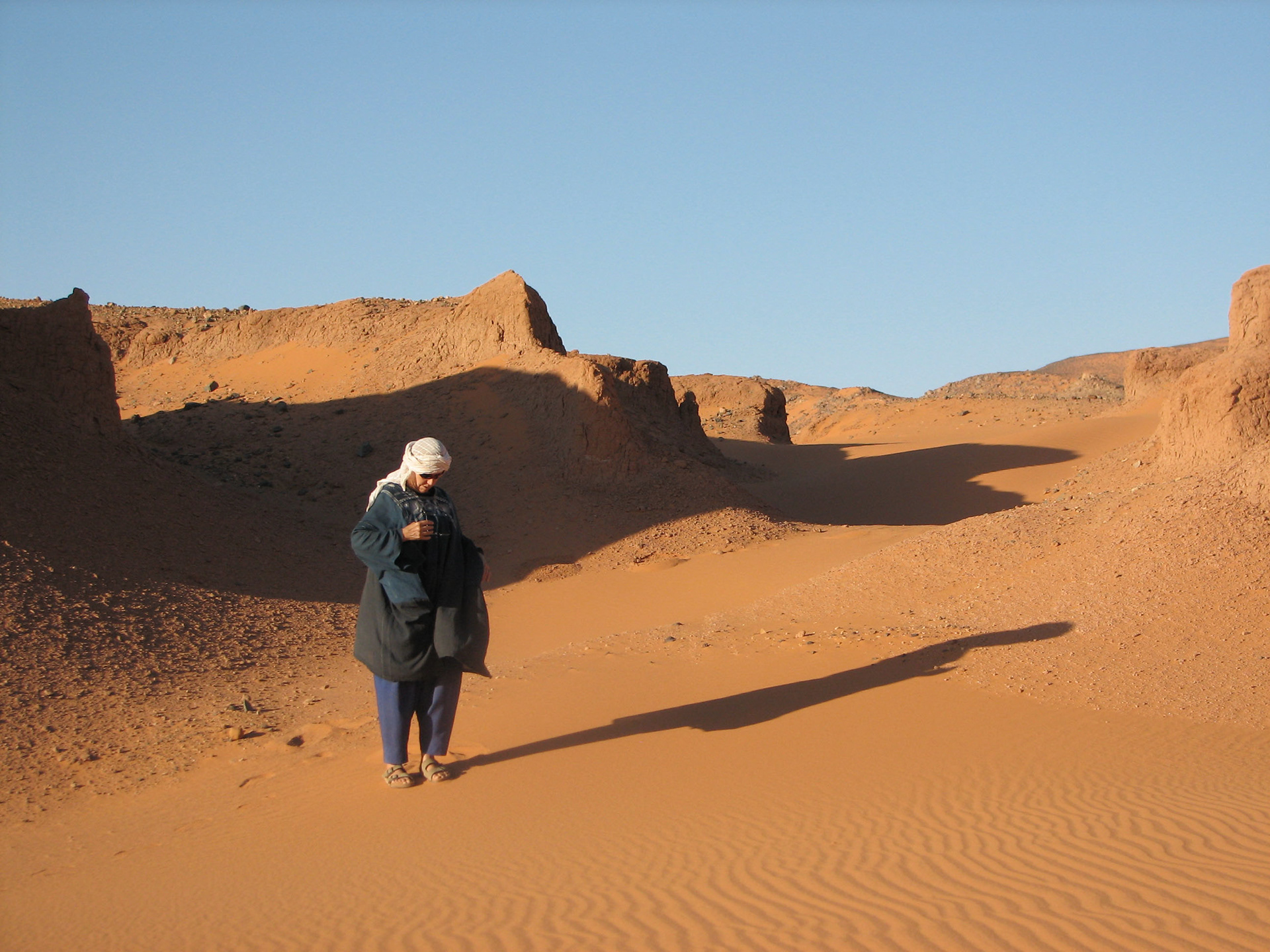 Dans la grande mer de sable - Désert d’Egypte. 2005