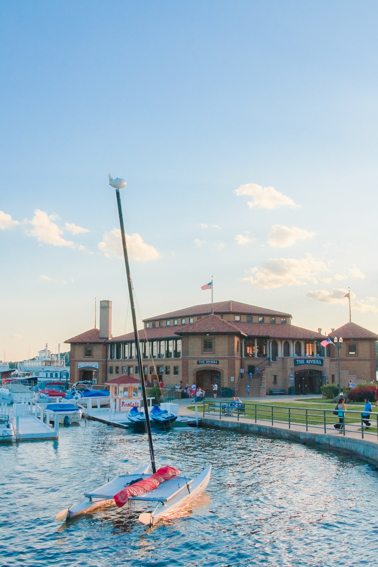 Photgraph by David J. Manning