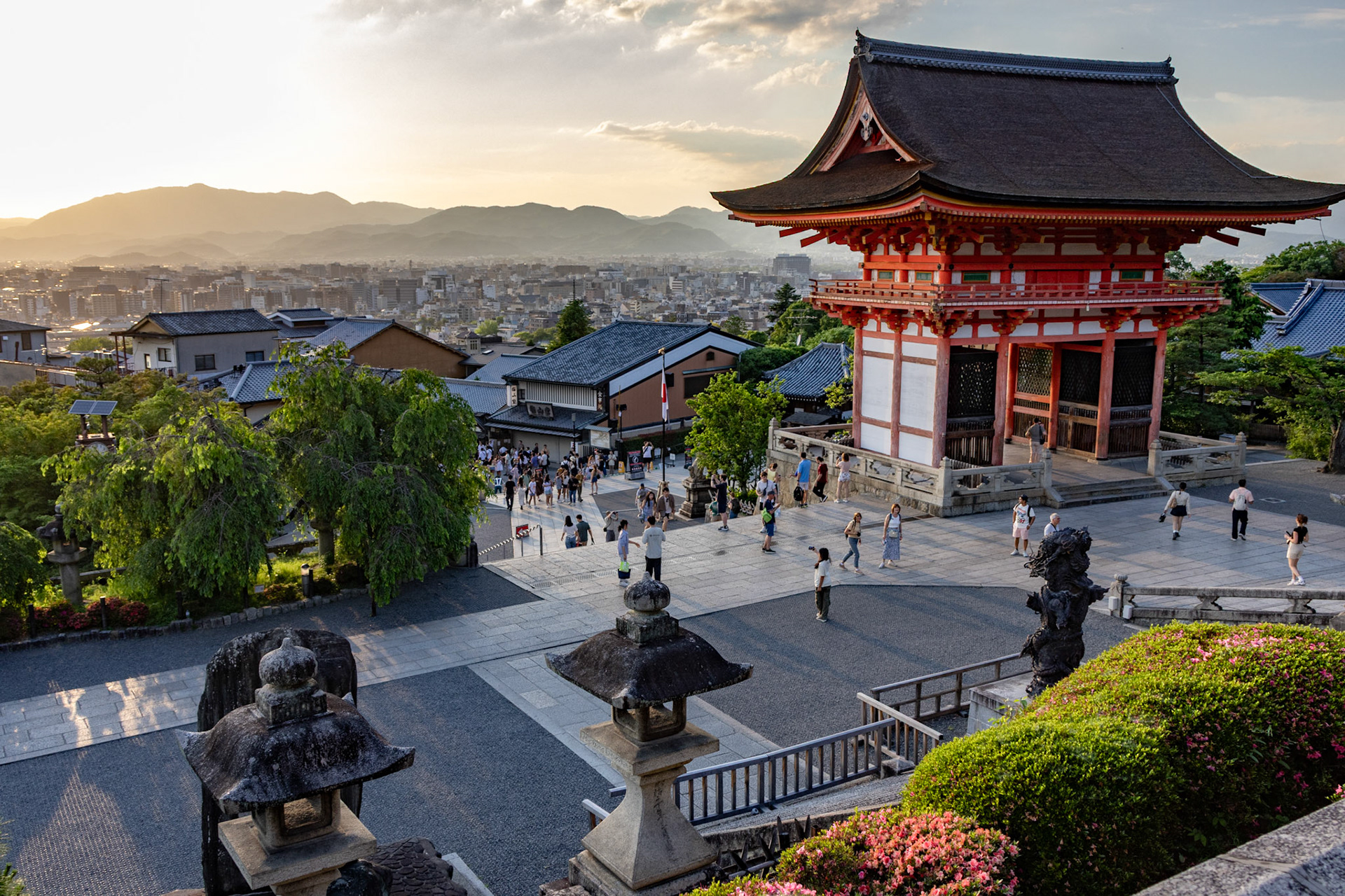 View of city from Nio-Mon Gate